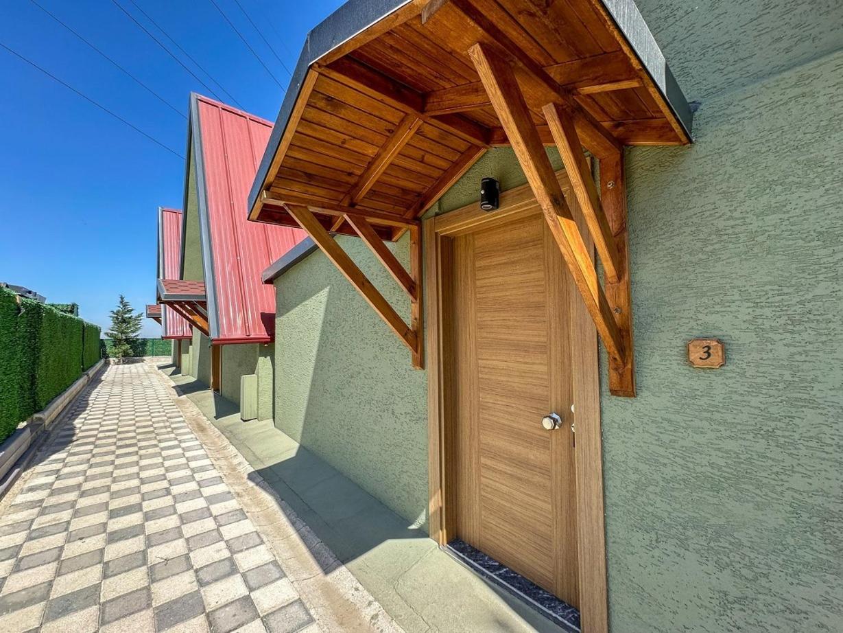 Patya BUNGALOV