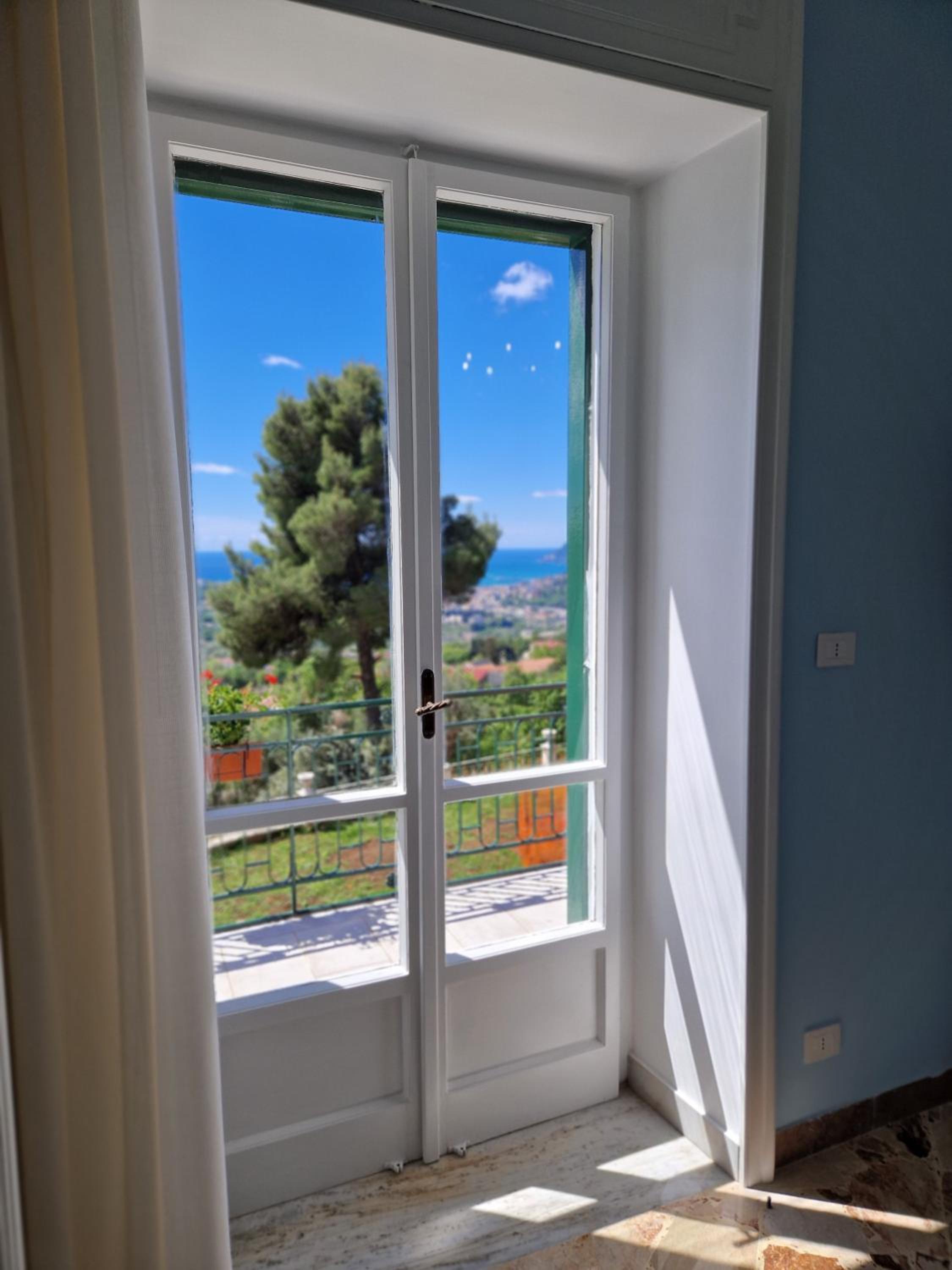 VILLA ESMERALDA