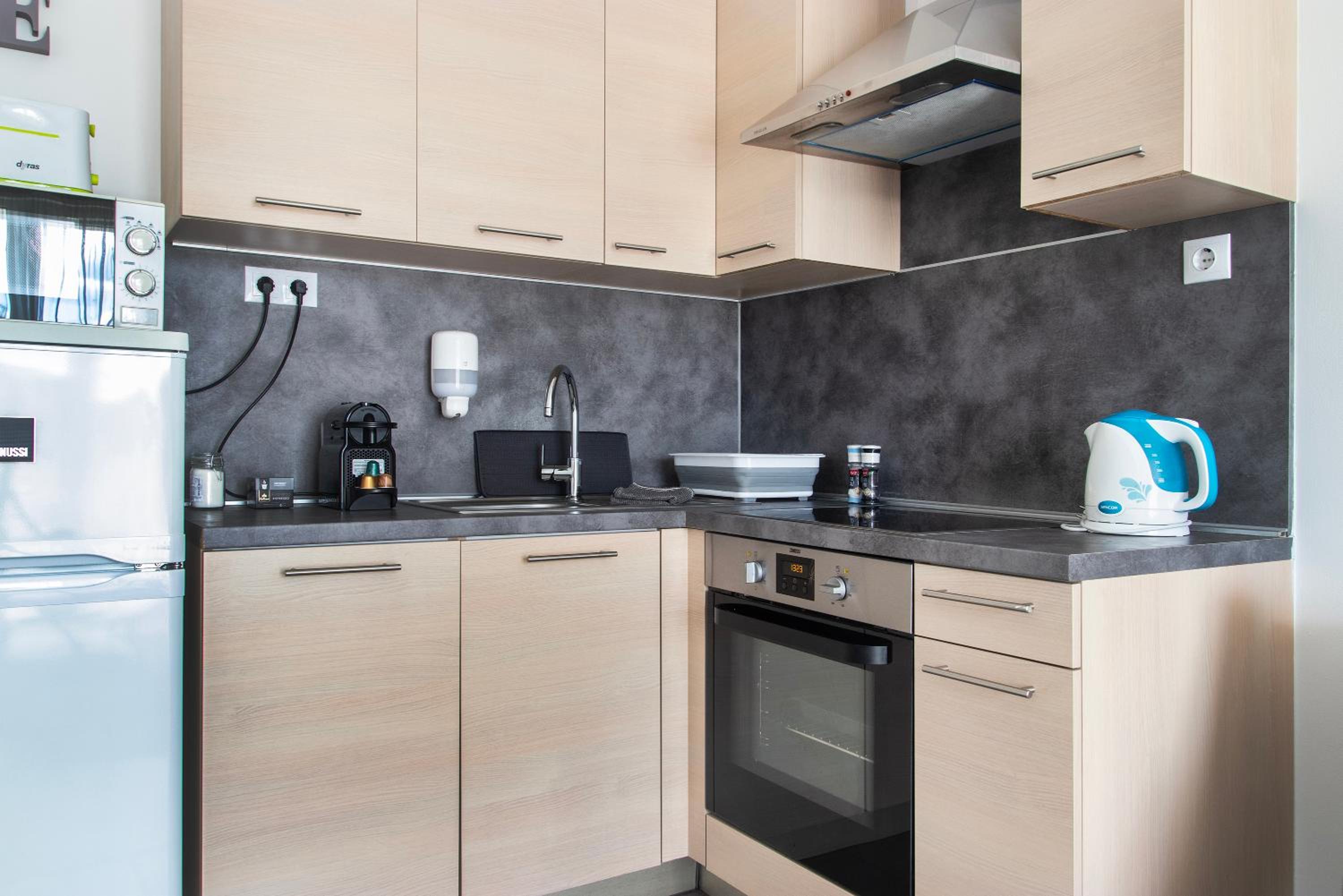 Corvin Gem Apartment with PARKING