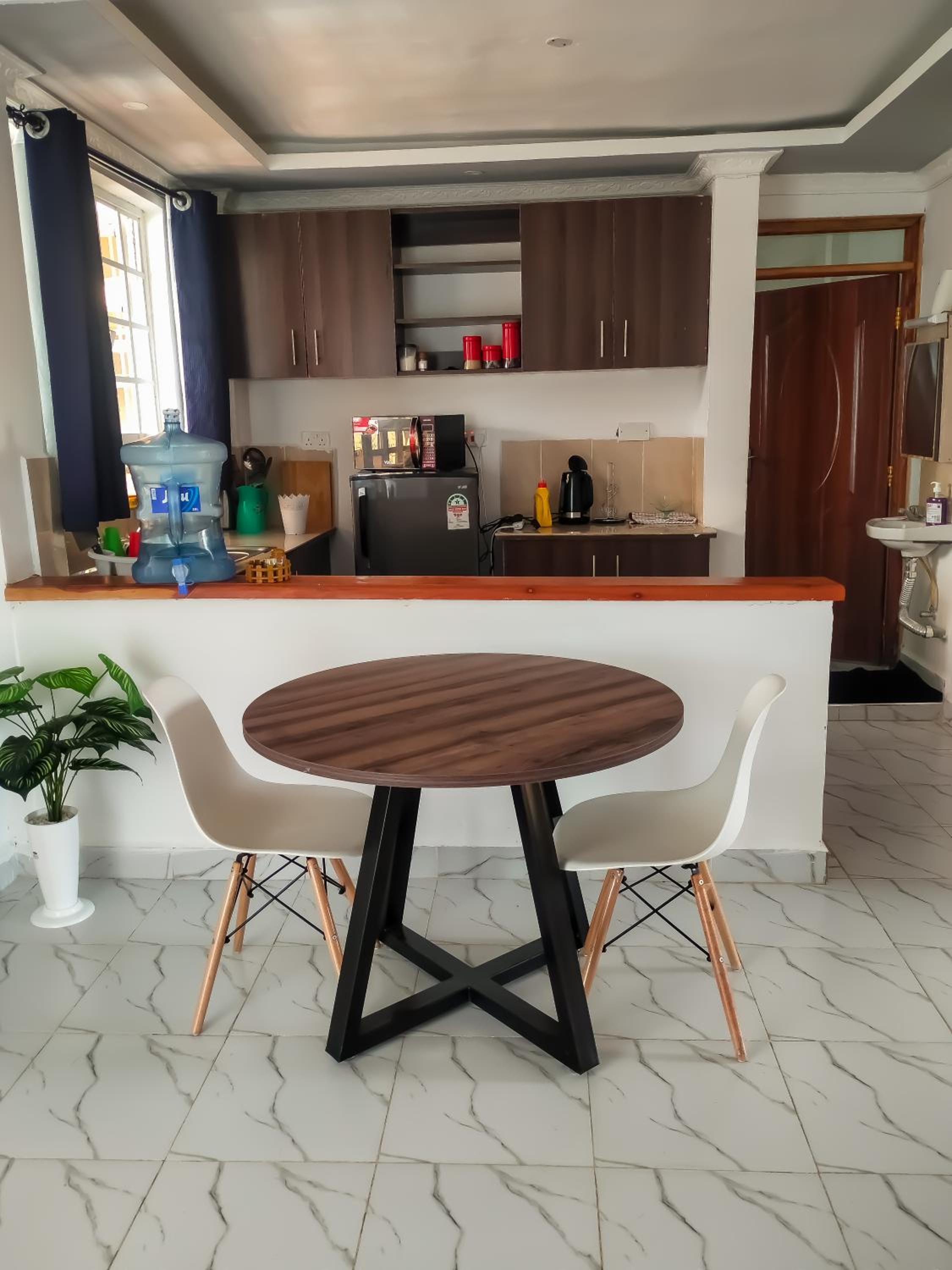 One bedroom unit with wi-fi & parking view 3