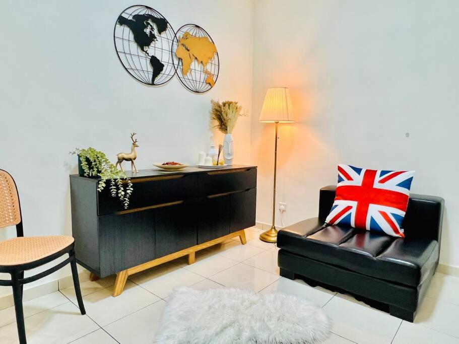 JB-Bukit Indah 8-15pax Spacious Home! 5min to Aeon