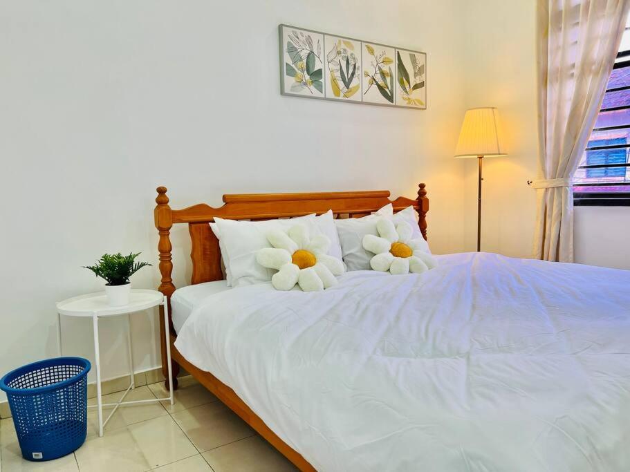 JB-Bukit Indah 8-15pax Spacious Home! 5min to Aeon