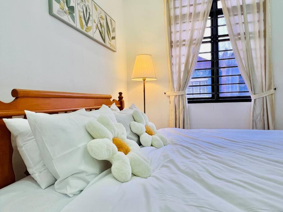 JB-Bukit Indah 8-15pax Spacious Home! 5min to Aeon