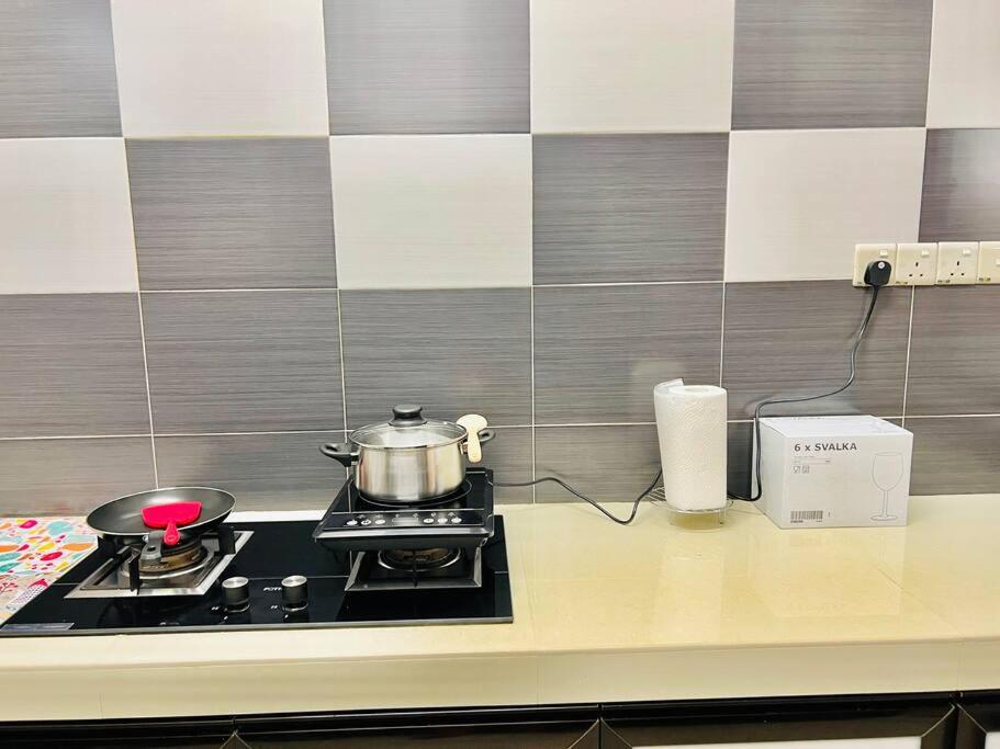 JB-Bukit Indah 8-15pax Spacious Home! 5min to Aeon