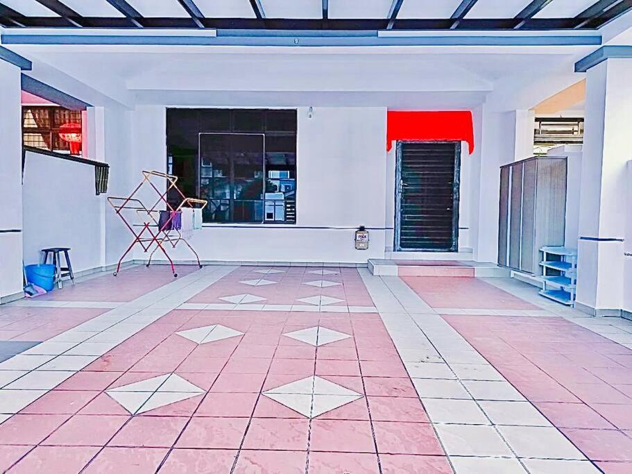 JB-Bukit Indah 8-15pax Spacious Home! 5min to Aeon