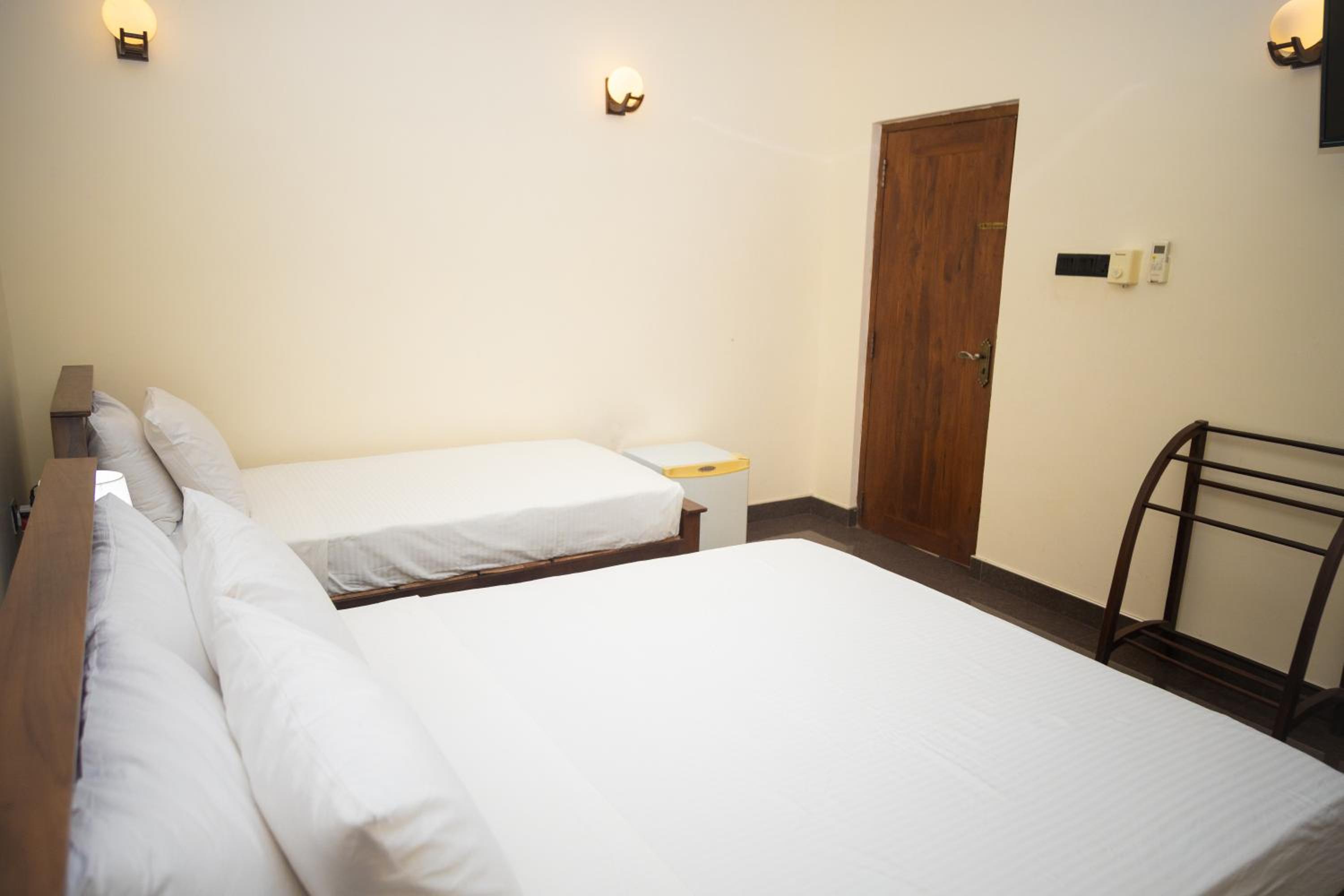 Marathona Tourist Resort - Anuradhapura