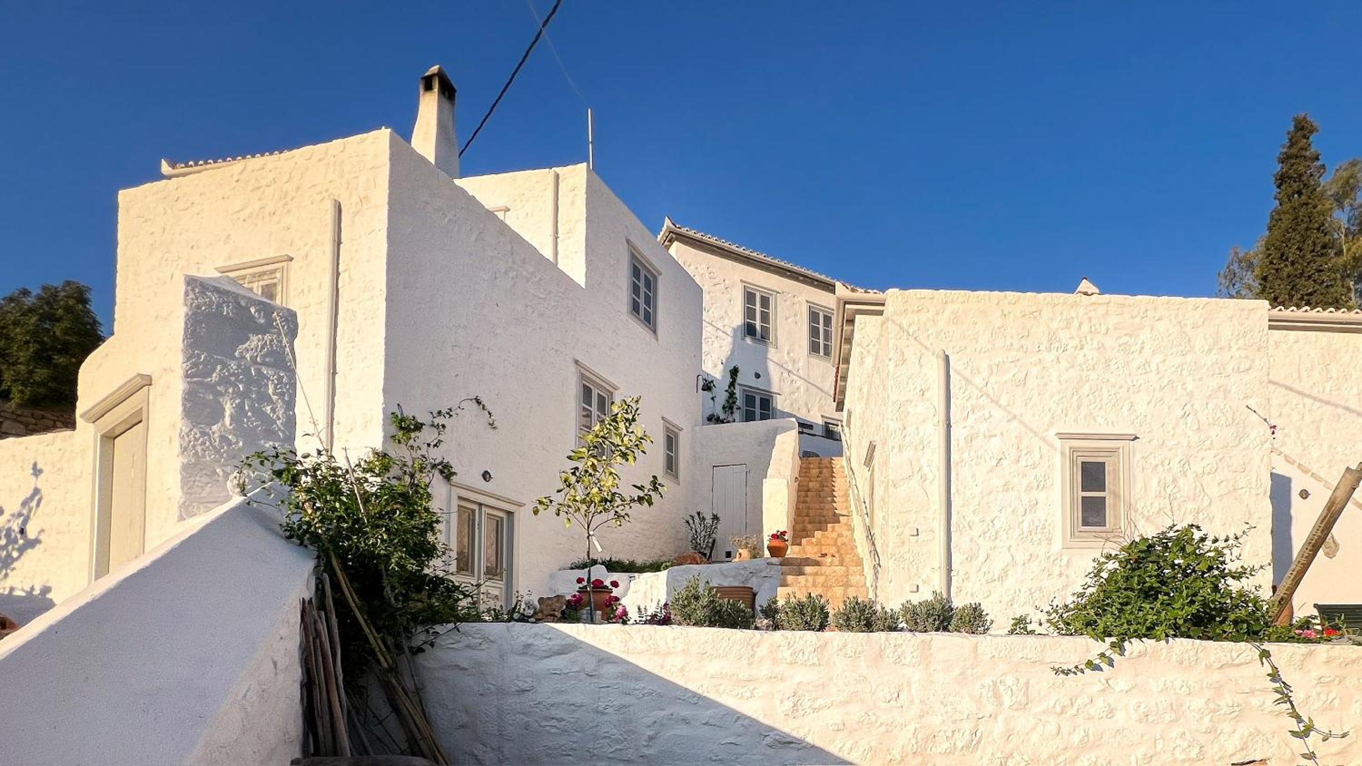 Hydra Homesteads