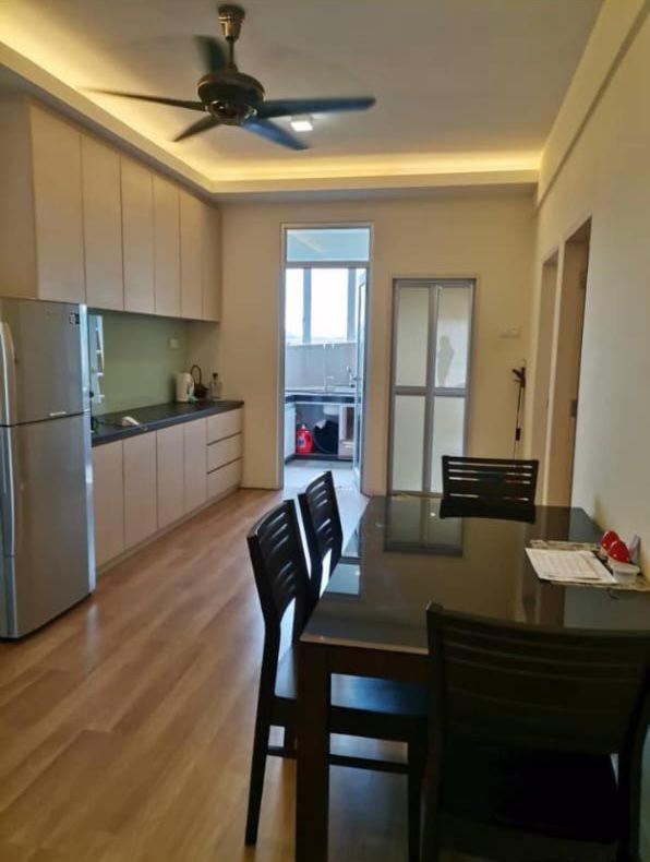 Sweet Homestay Golden Shower Apartment photo 1