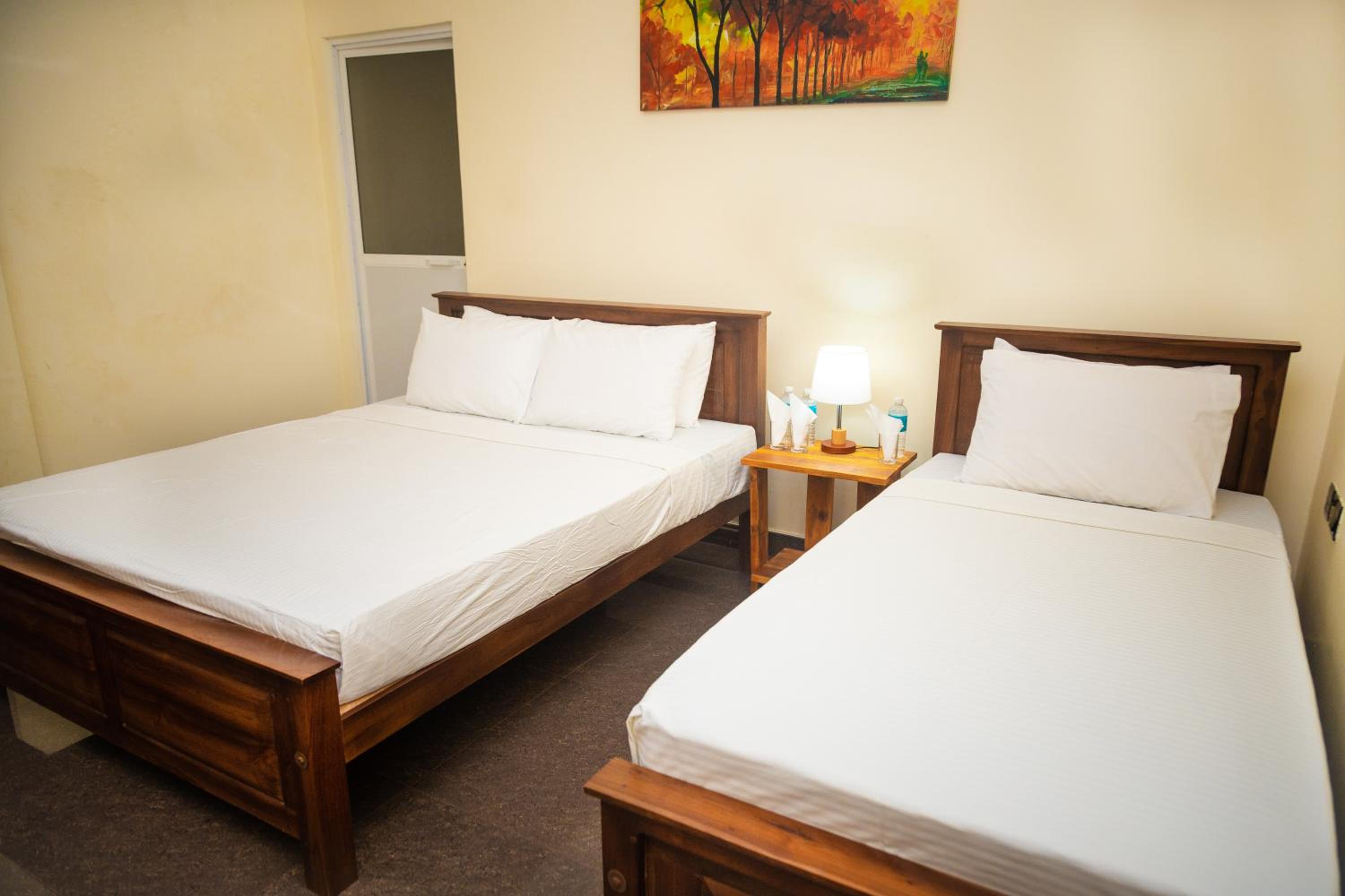 Marathona Tourist Resort - Anuradhapura