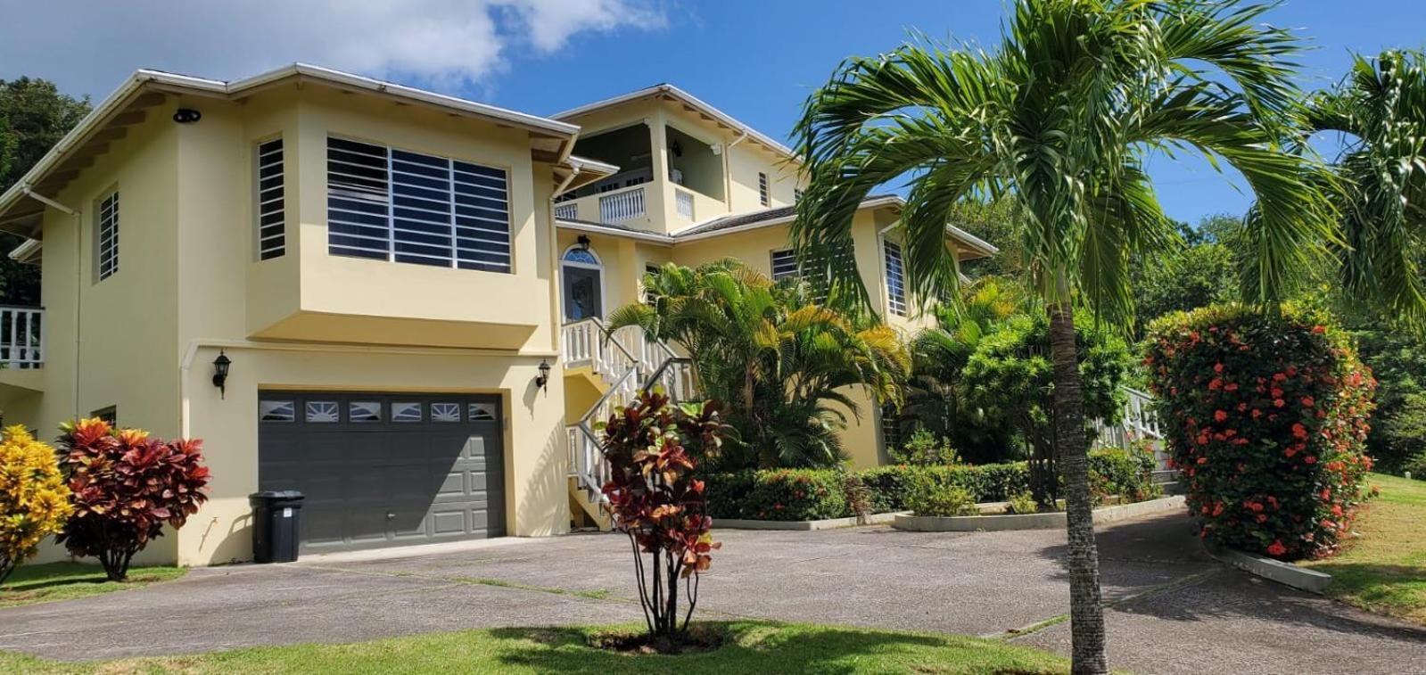 Luxury Spacious Villa with Aircon and Pool Table - Photo 5