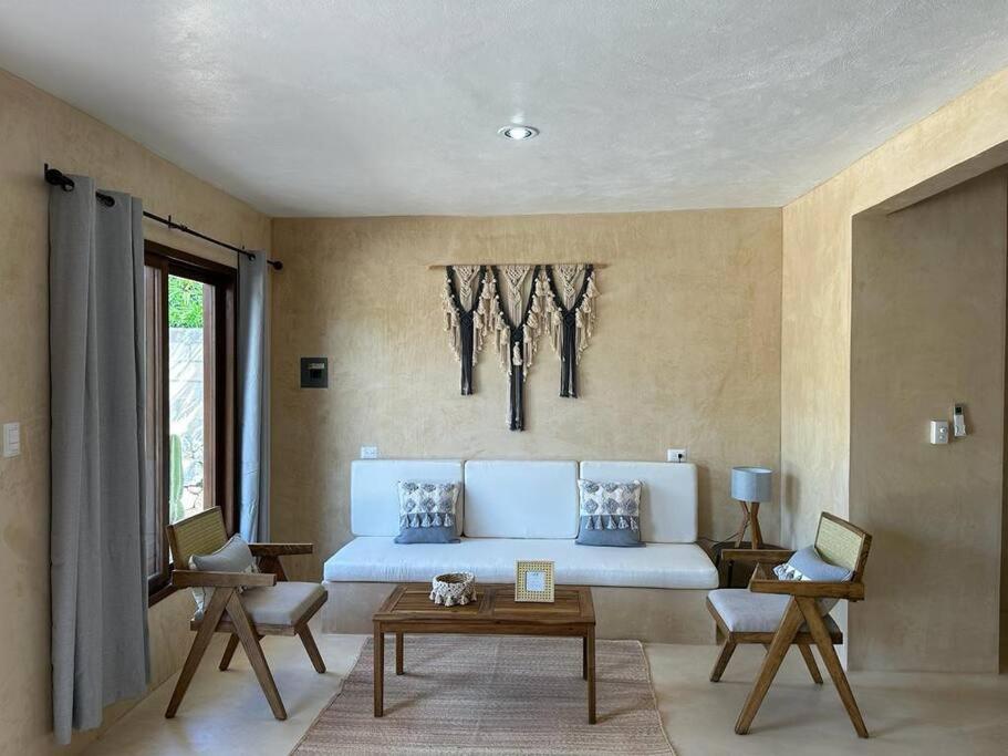 María Amor- Contemporary Maya Oasis view 5