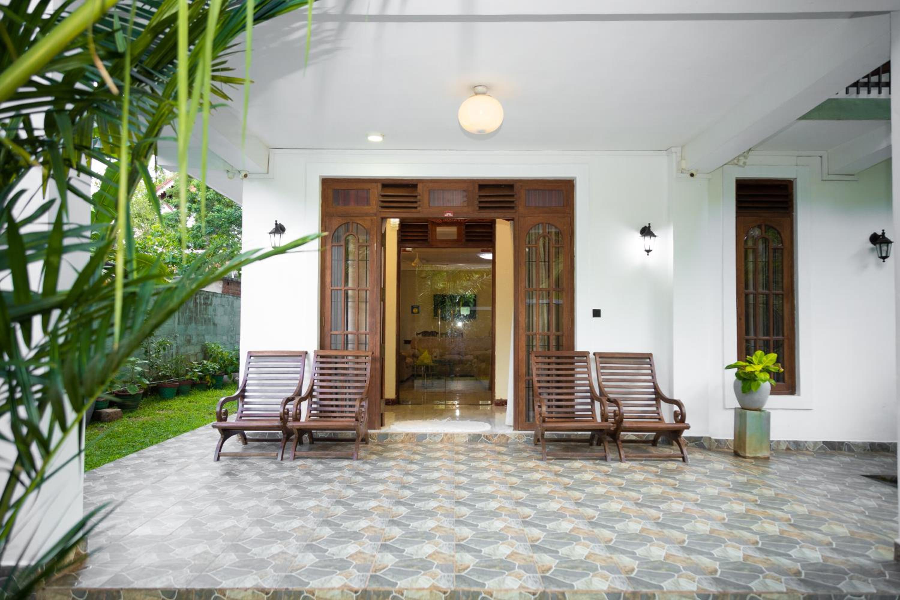 Marathona Tourist Resort - Anuradhapura
