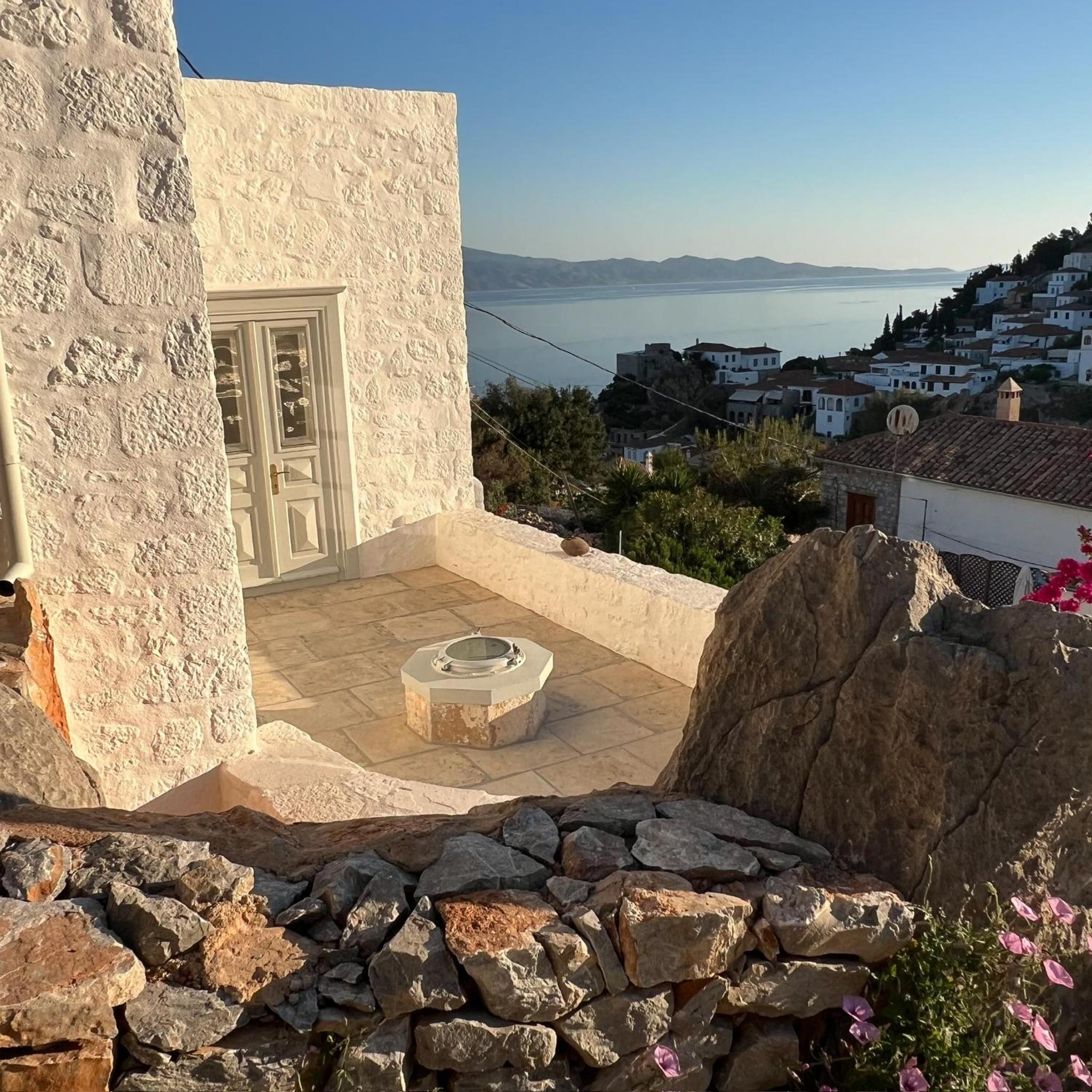 Hydra Homesteads