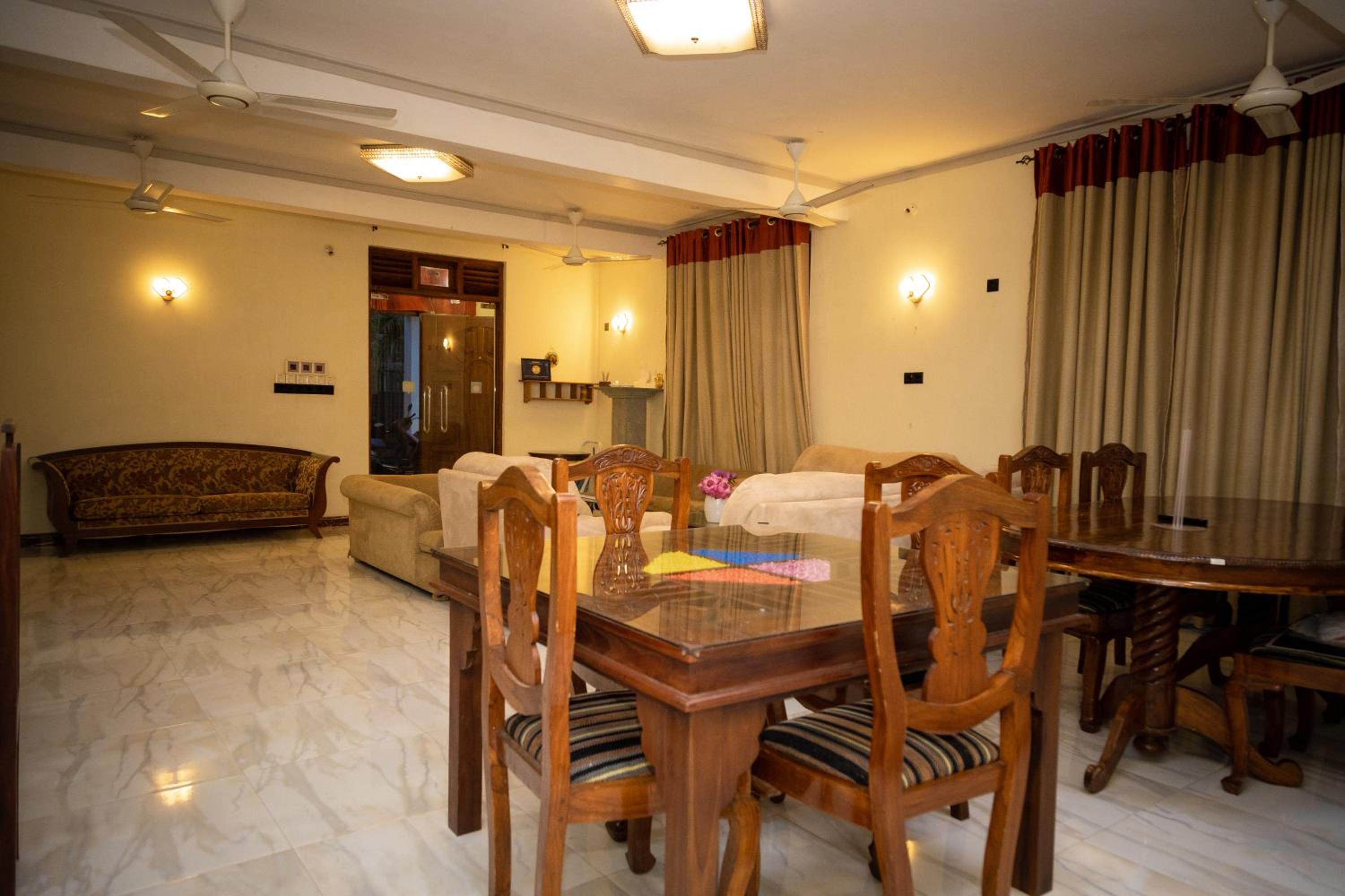 Marathona Tourist Resort - Anuradhapura