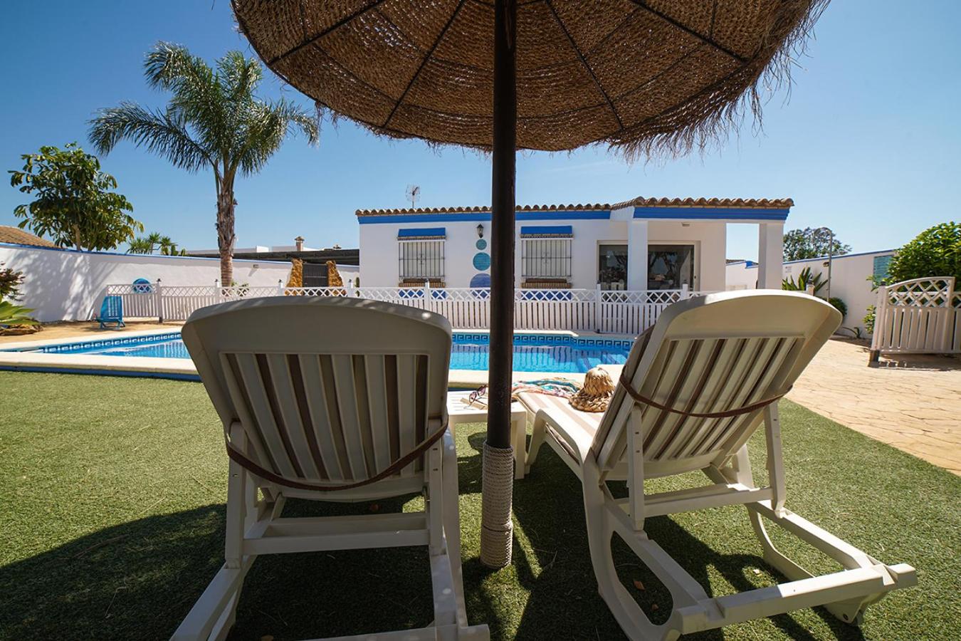 VILLA BANANERA CON PISCINA PRIVADA en CONIL DE LA FRONTERA photo 4