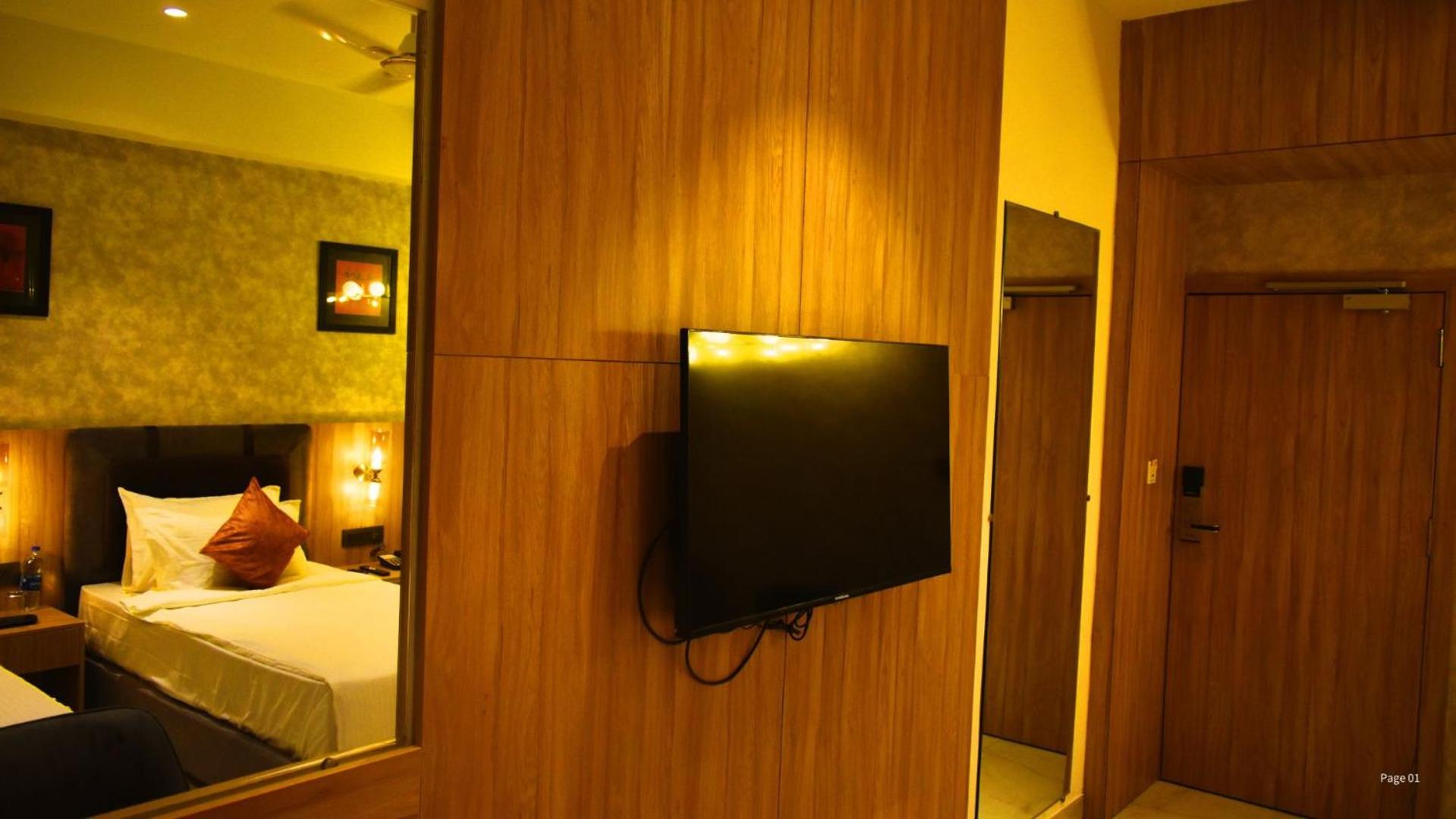 Hotel Namah Courtyard