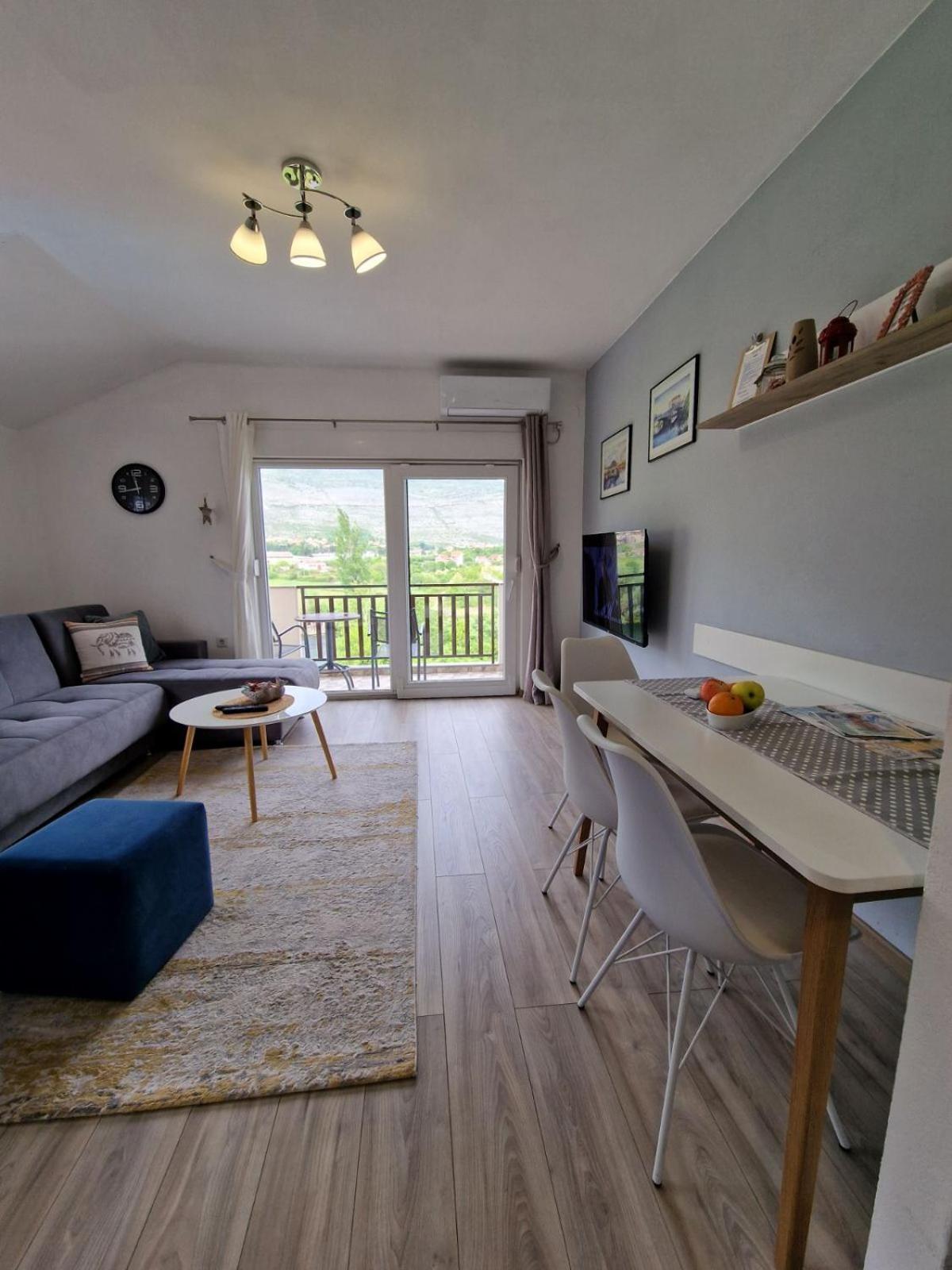 Studio apartmani Milović view 3