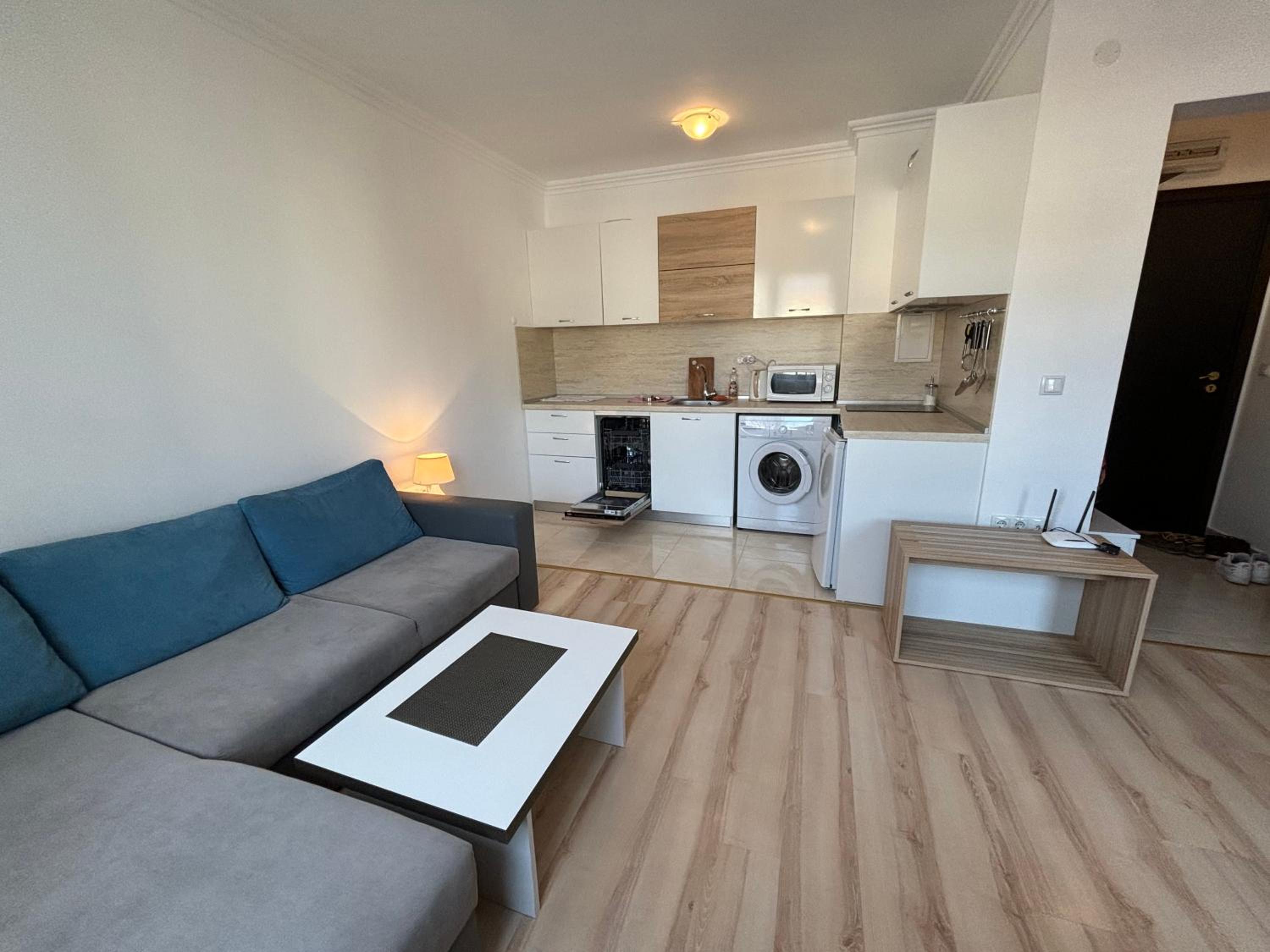Quiet apartment in Olymp