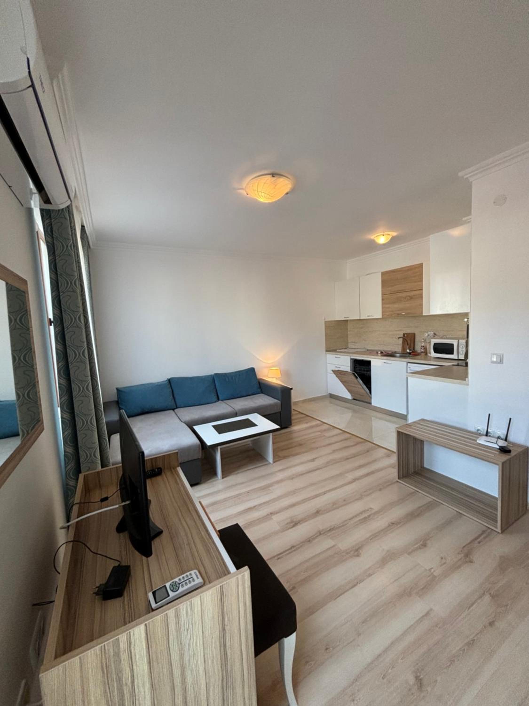 Quiet apartment in Olymp
