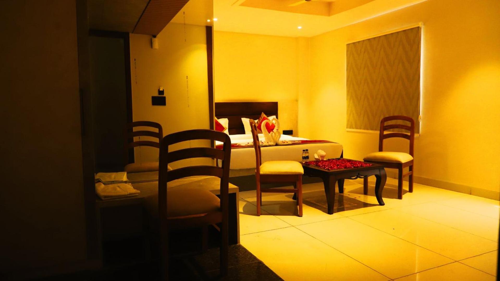 Hotel Kamakhya Inn By BookingCare view 3