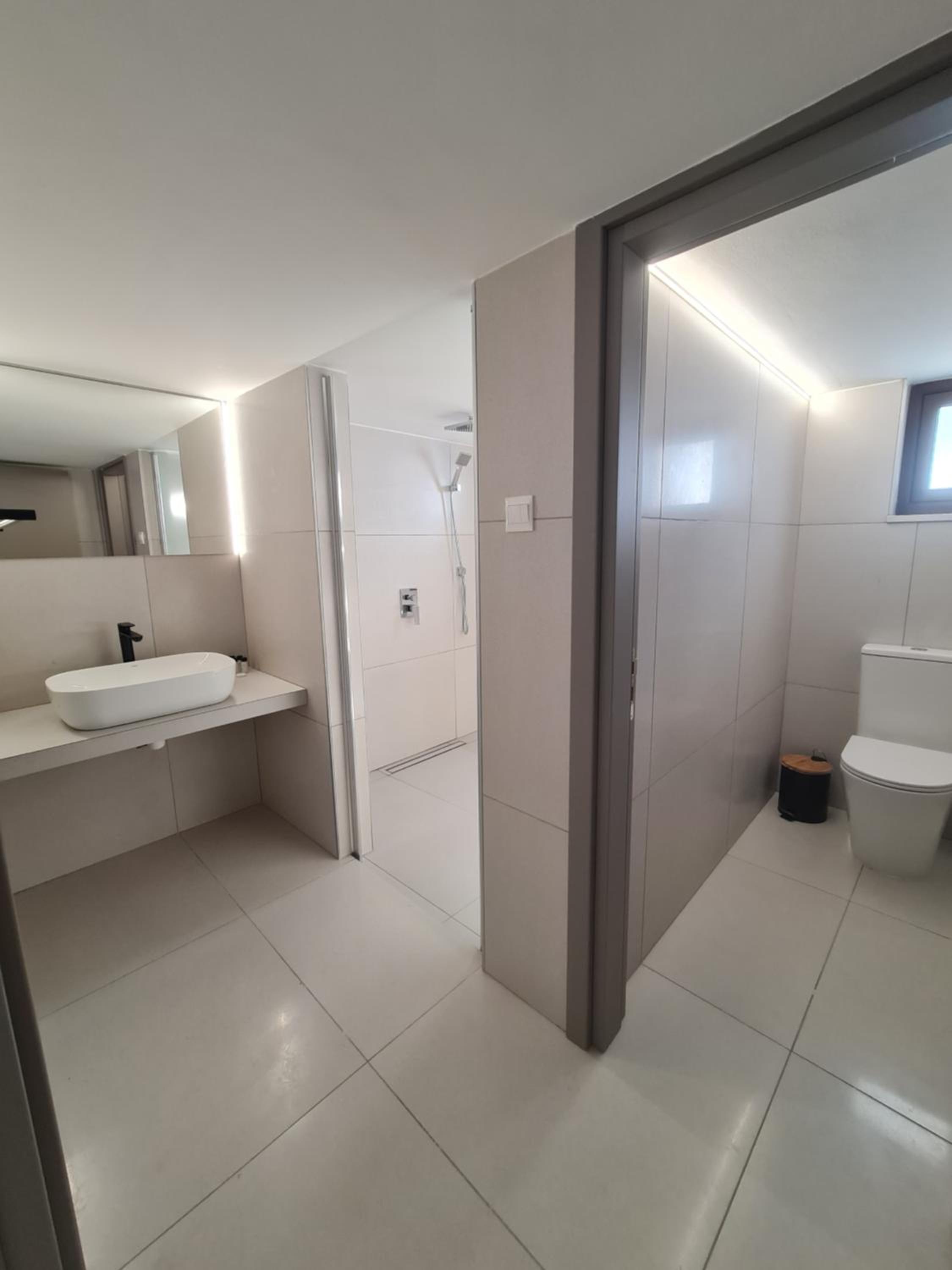 SEVIS SUITES
