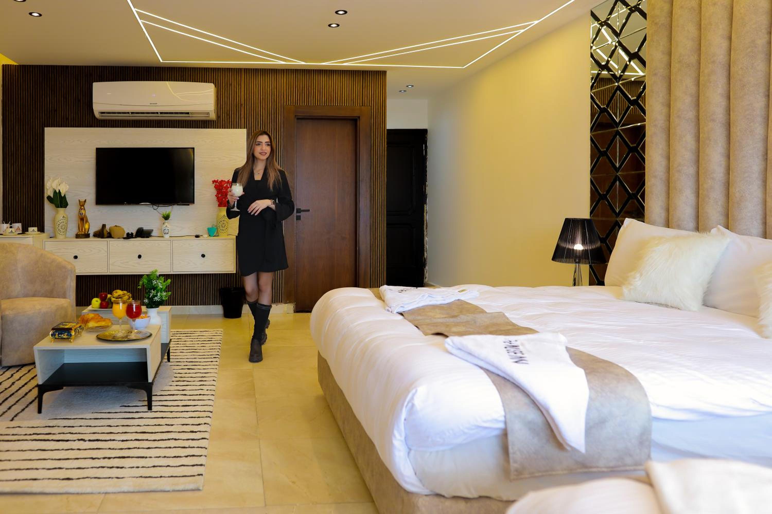 The Muse Pyramids INN