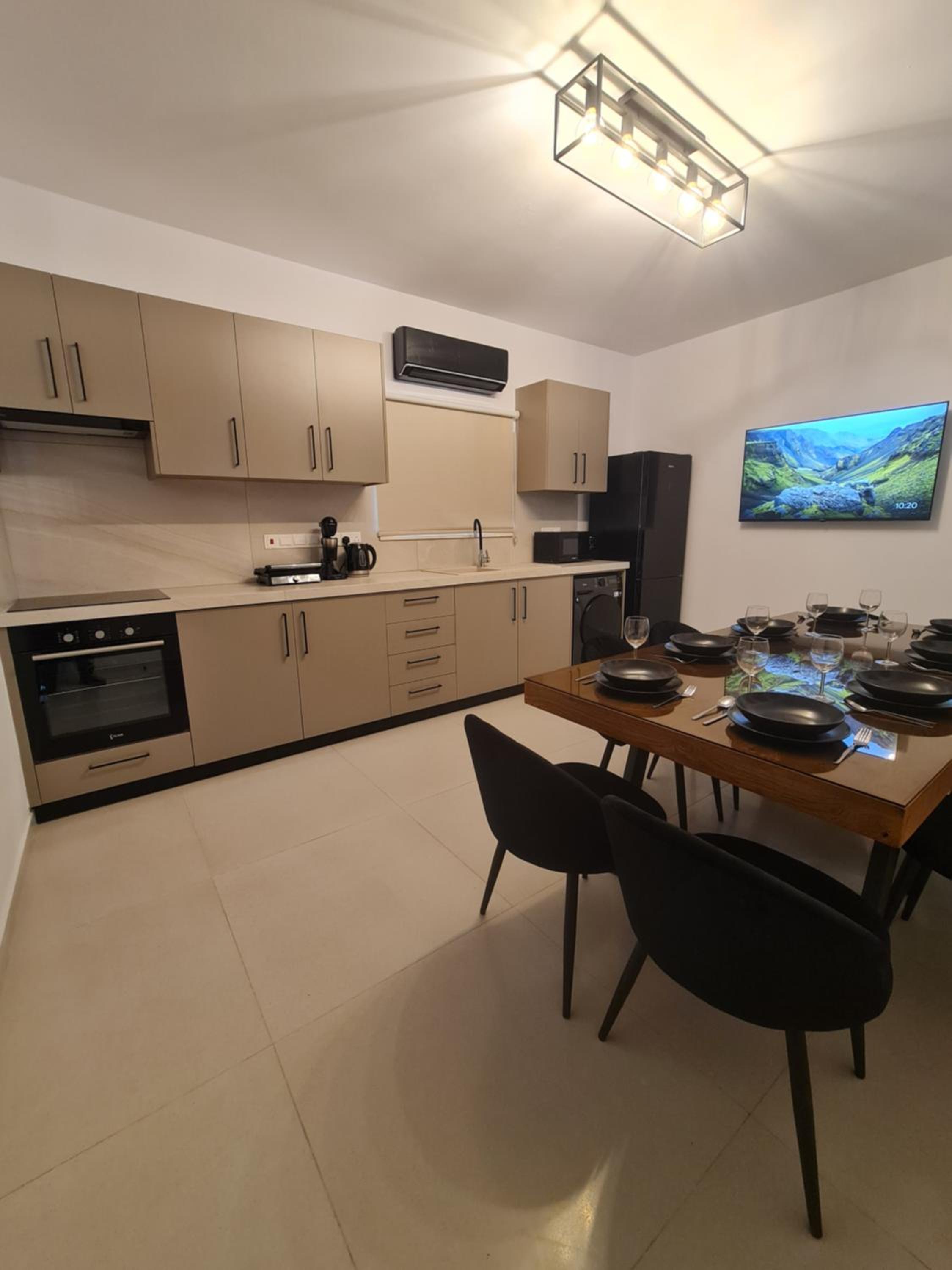 SEVIS SUITES