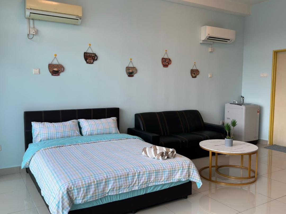 Plazio 1 Bedroom & Studio