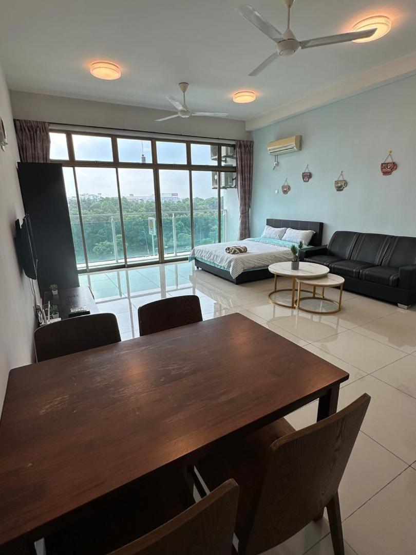 Plazio 1 Bedroom & Studio
