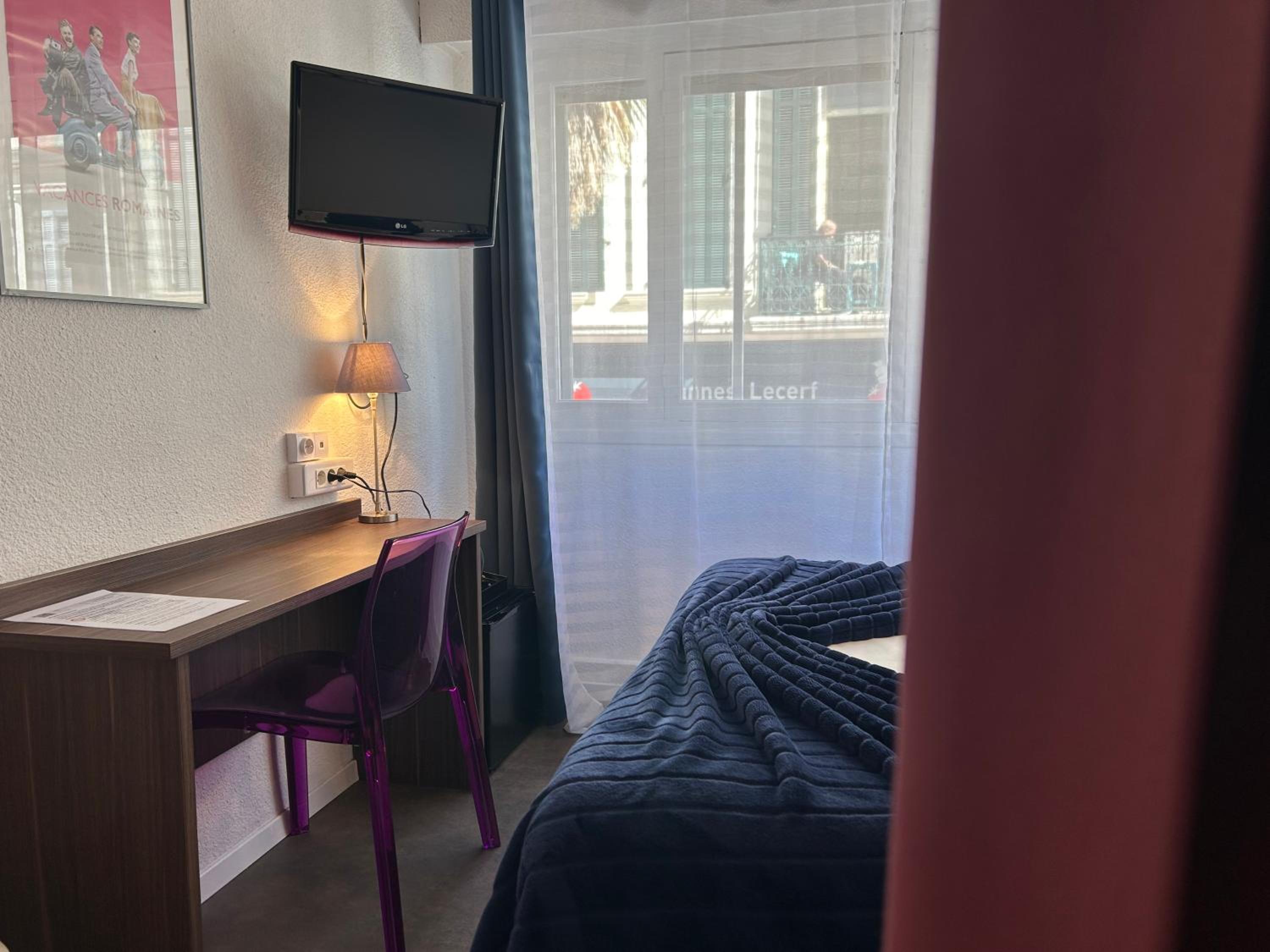Hotel Athénée, hotel 3 estrellas en Cannes