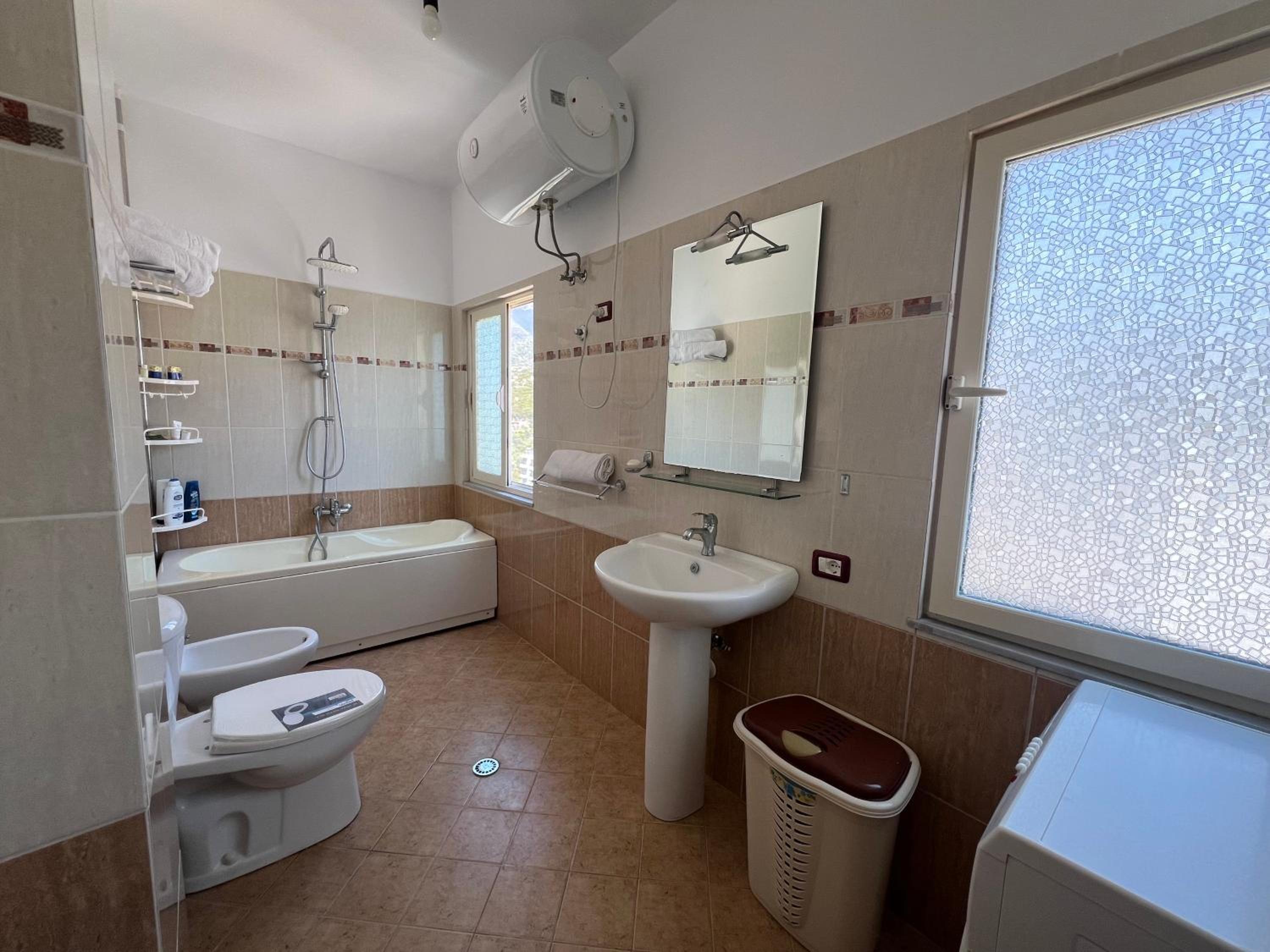 Sea view apartment, Himara photo 3