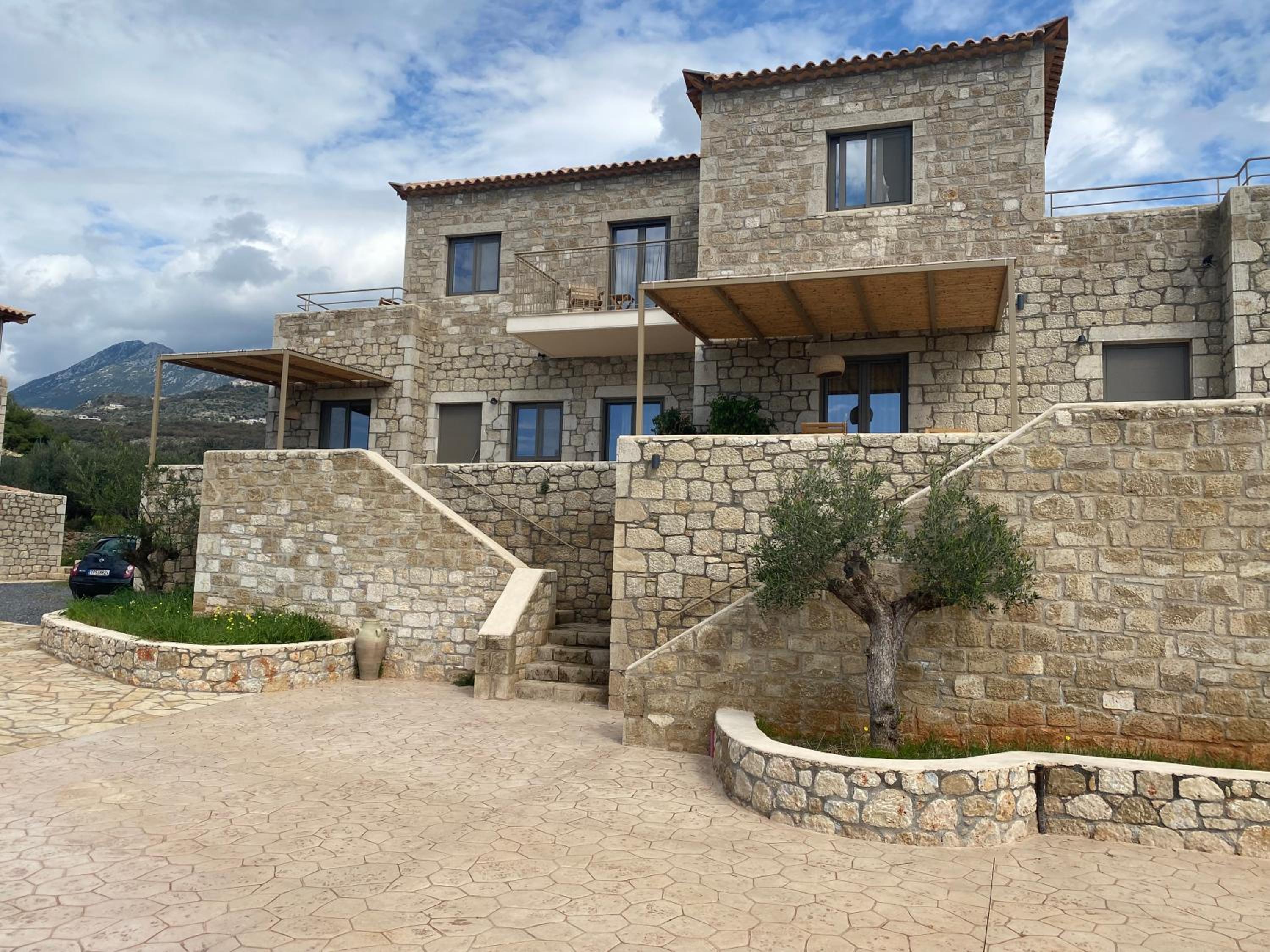 Tsapini Houses