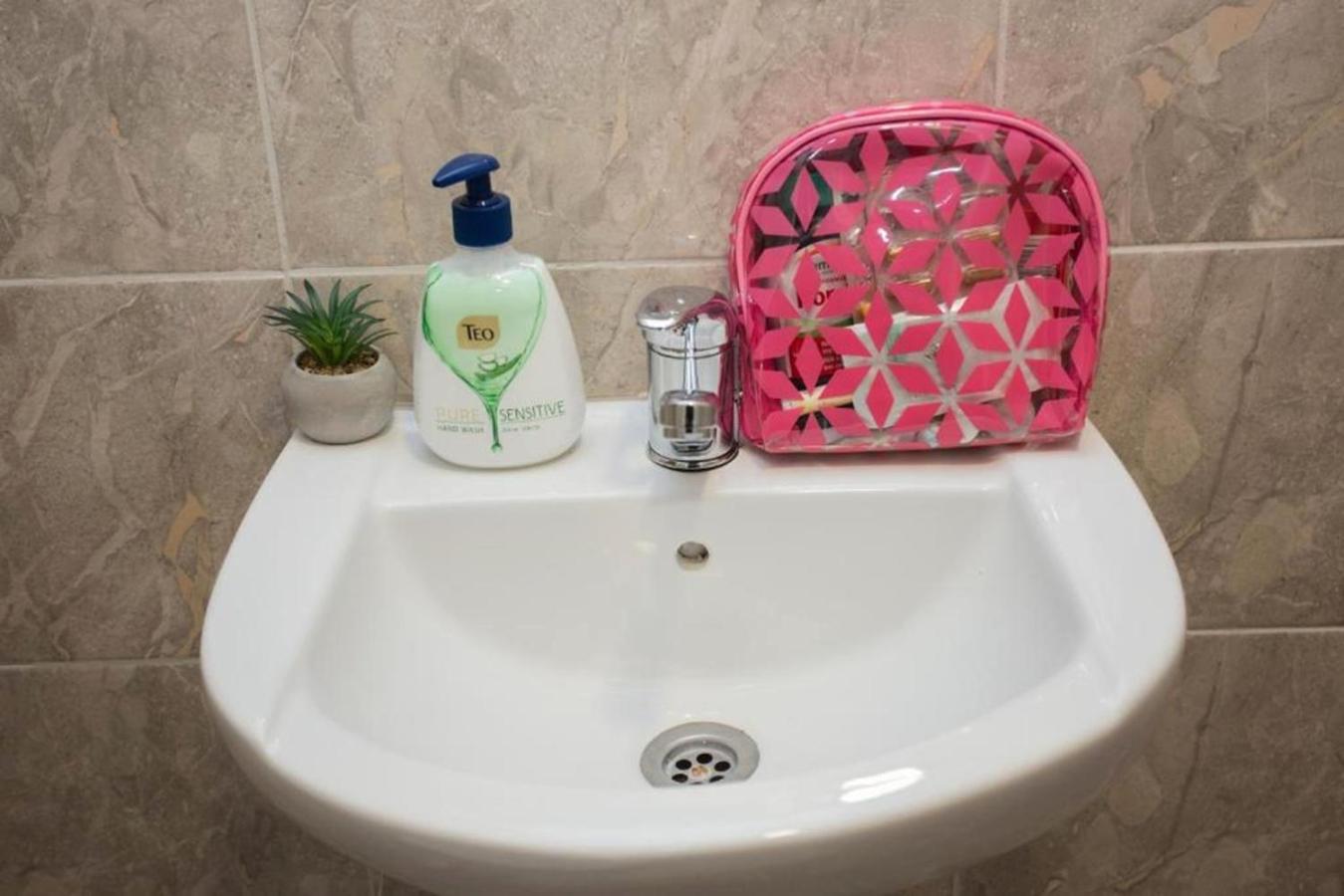 Turnovo Smart Studio - Cozy Work & Relax