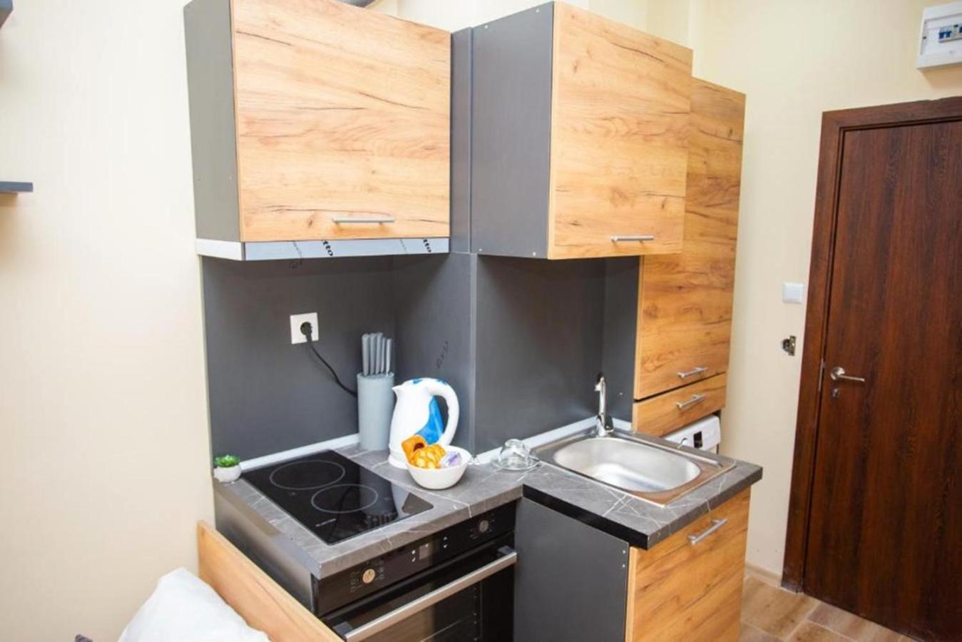 Turnovo Smart Studio - Cozy Work & Relax