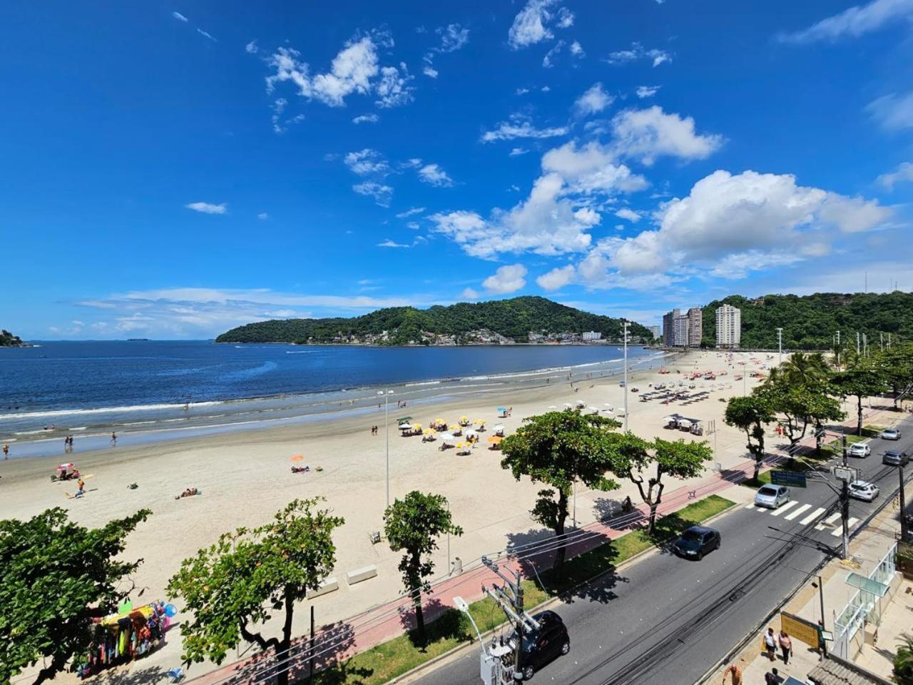 Studio com garagem a 3 minutos da praia do Gonzaguinha