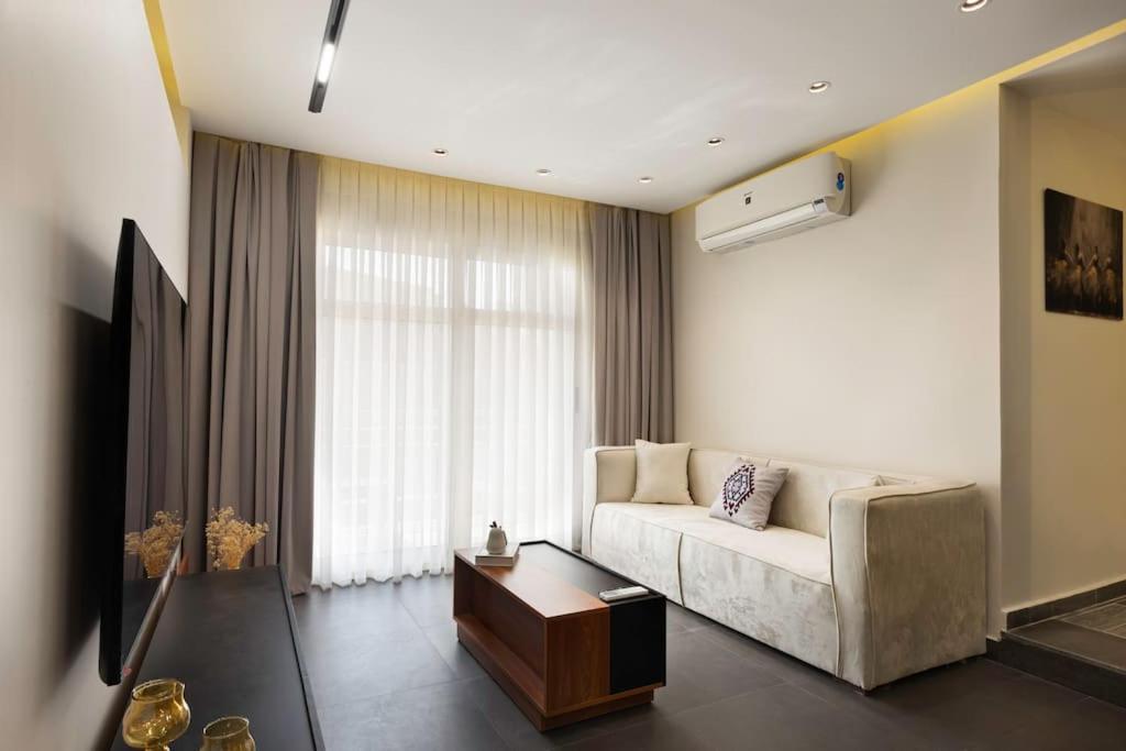 Madinaty 2BR - The Orange Butterfly view 4