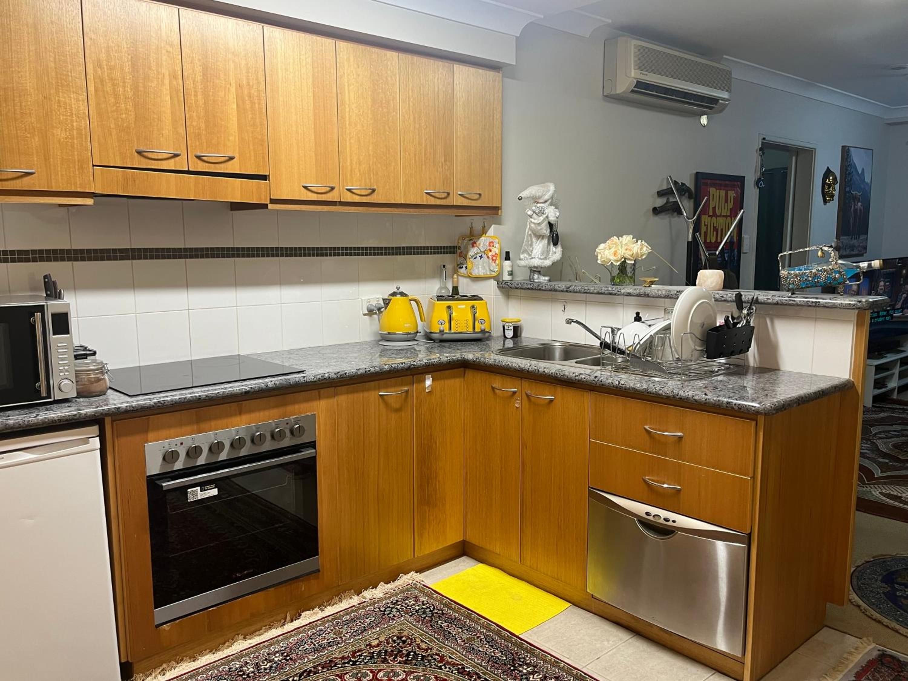 Waldorf Hotel Apartments In Perth City Centre