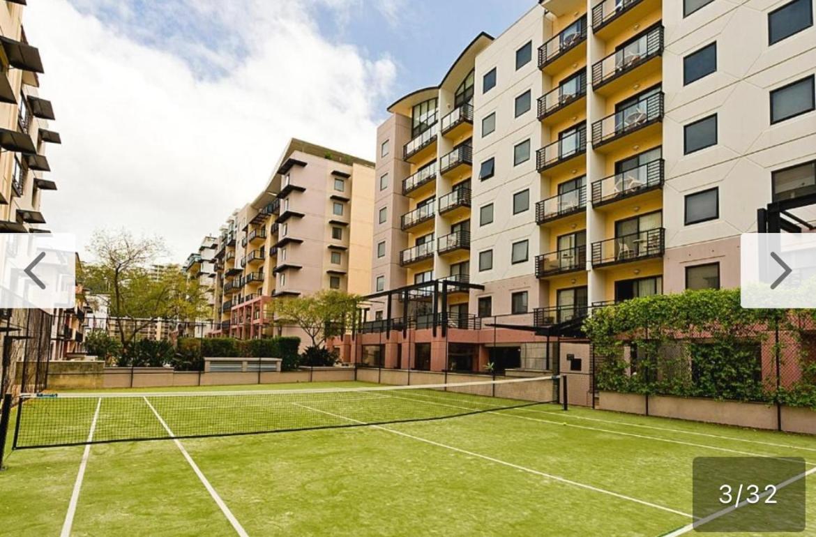 Waldorf Hotel Apartments In Perth City Centre