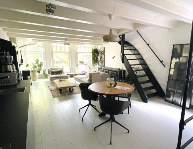 Volledige bovenwoning binnenstad