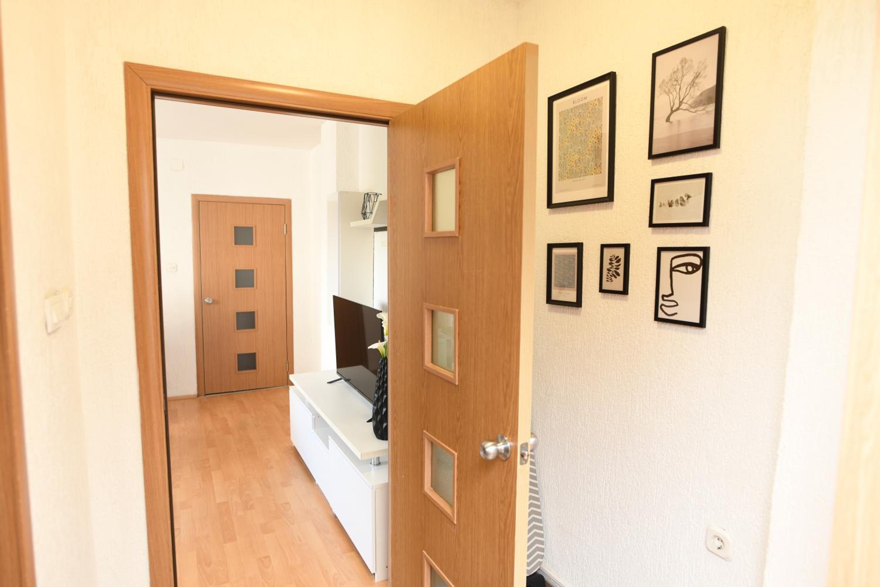 Cinema Vardar Apartment, Downtown, Pedestrian Zone, #FREE PARKING# view 3