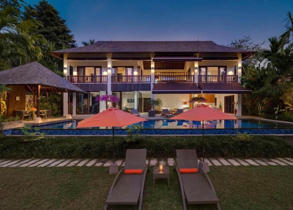 Baratayuda 3BR Green Pool Villa CYN view 4