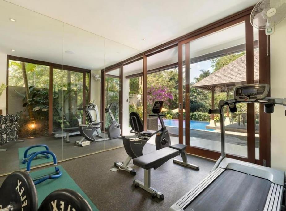 Baratayuda 3BR Green Pool Villa CYN view 5