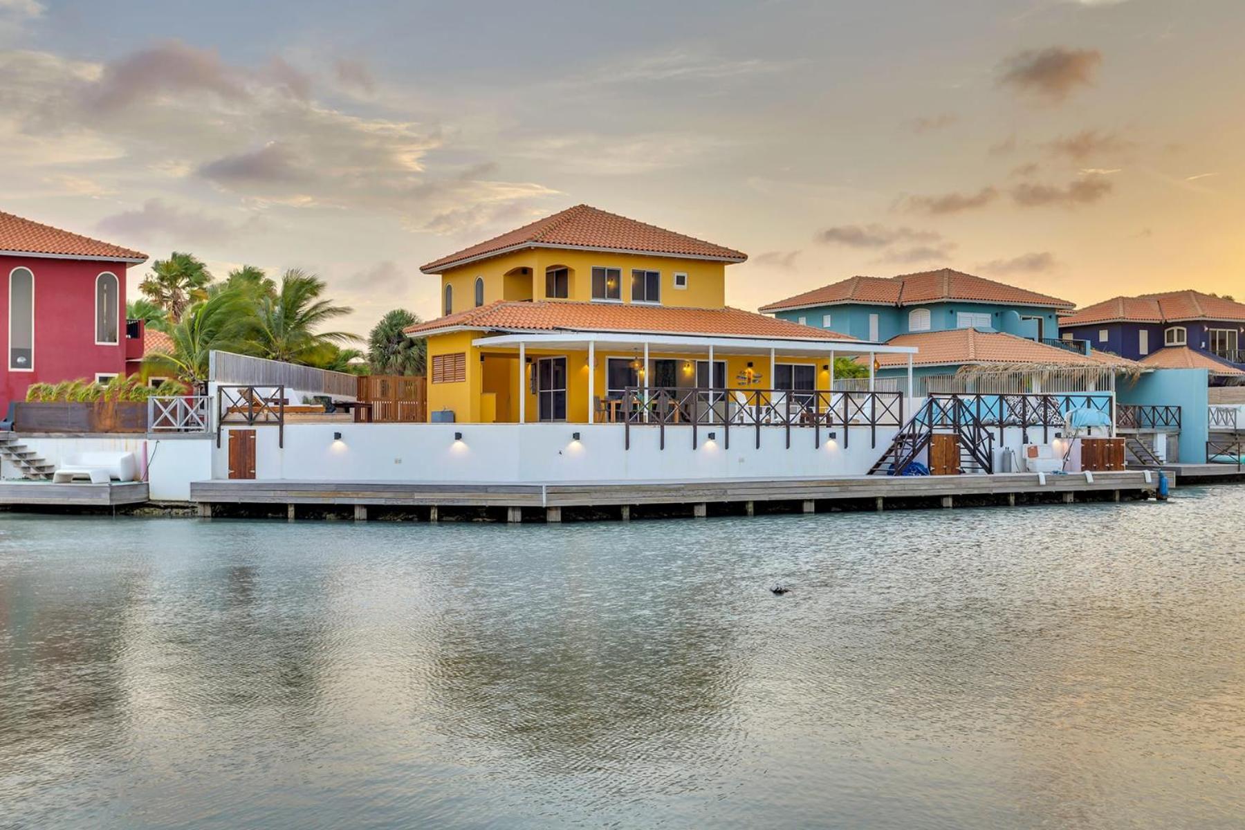 Casa Chillville in Water Villas Bonaire