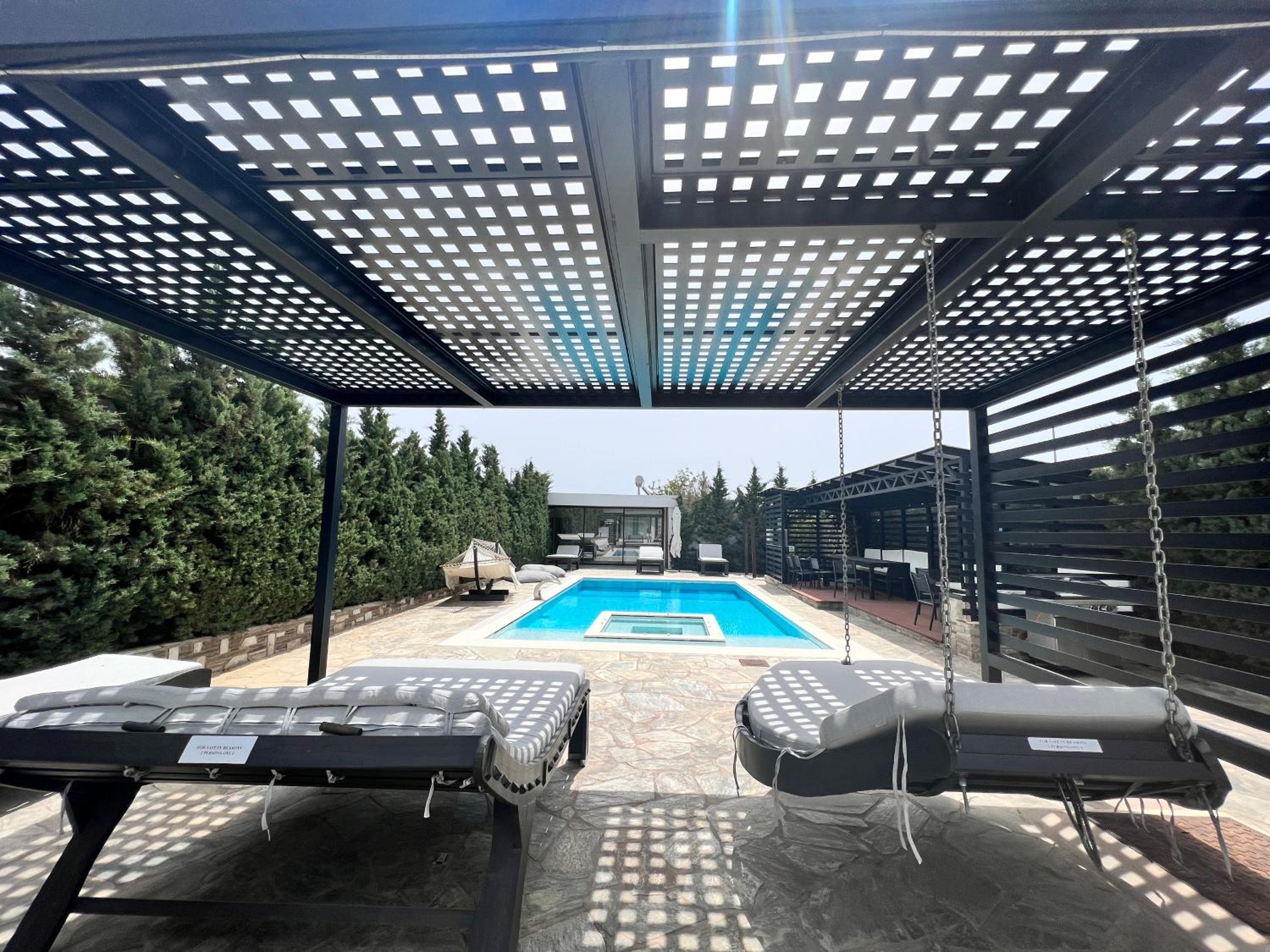 Two Bedroom Villa with Shared Pool & Garden by Olivujoj
