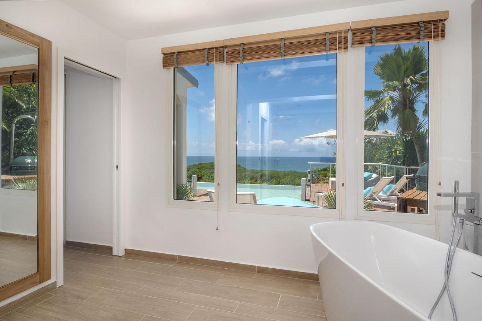 Villa vue mer, piscine, plage 2 min à pied, 10 personnes view 4