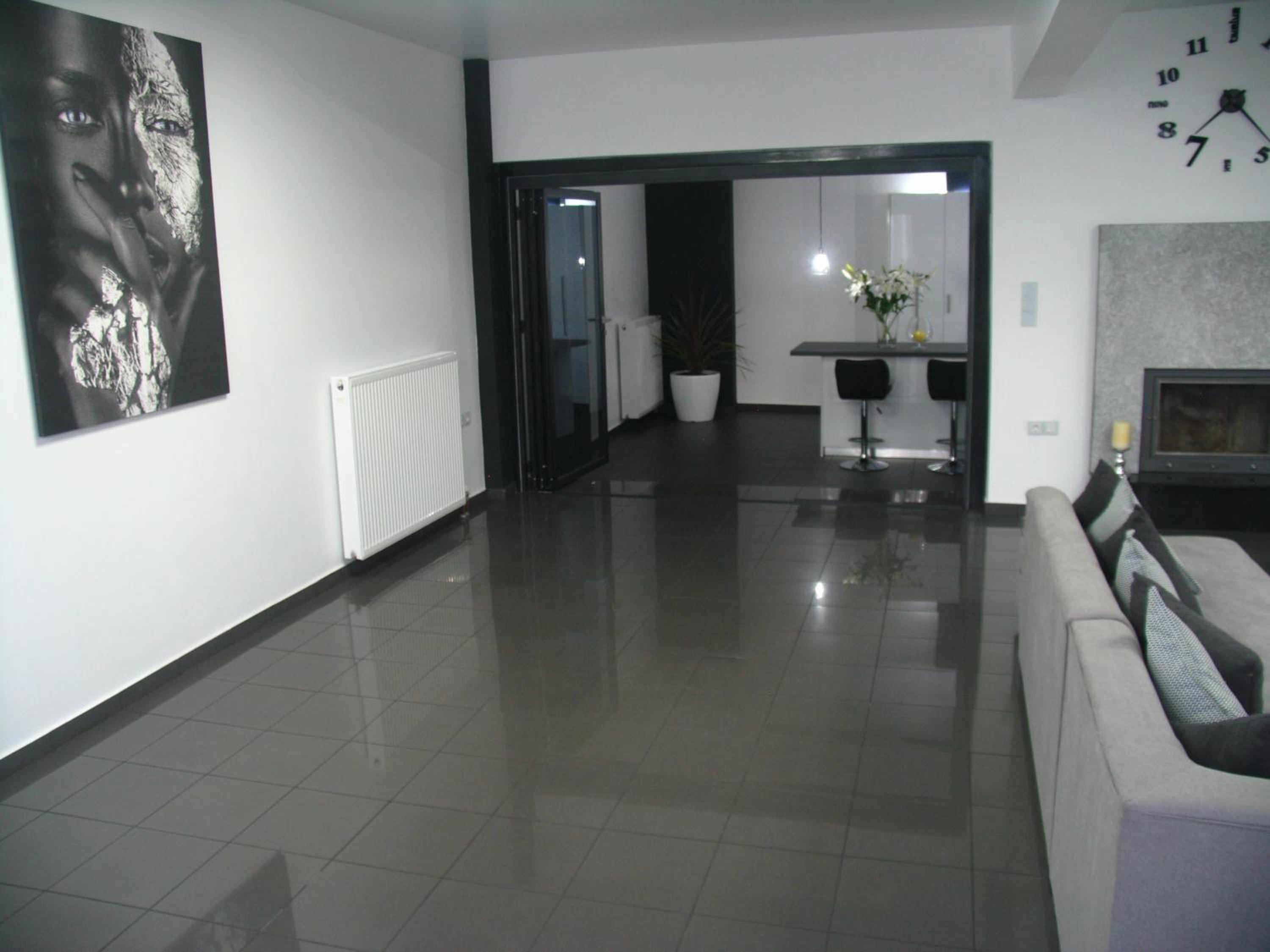 Two Bedroom Villa with Shared Pool & Garden by Olivujoj