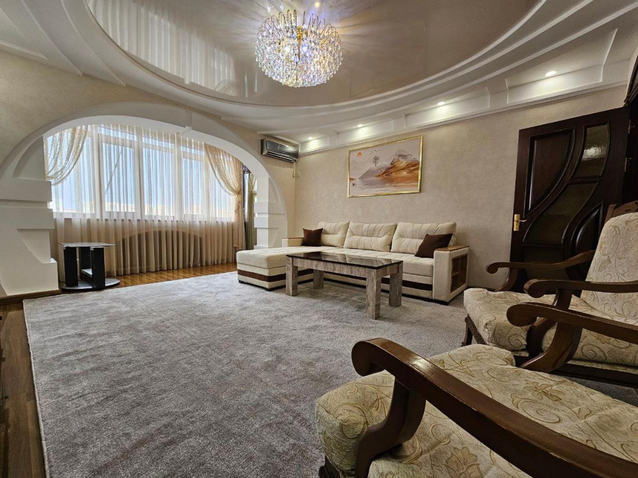 Mirabad Apartment in City Center view 2