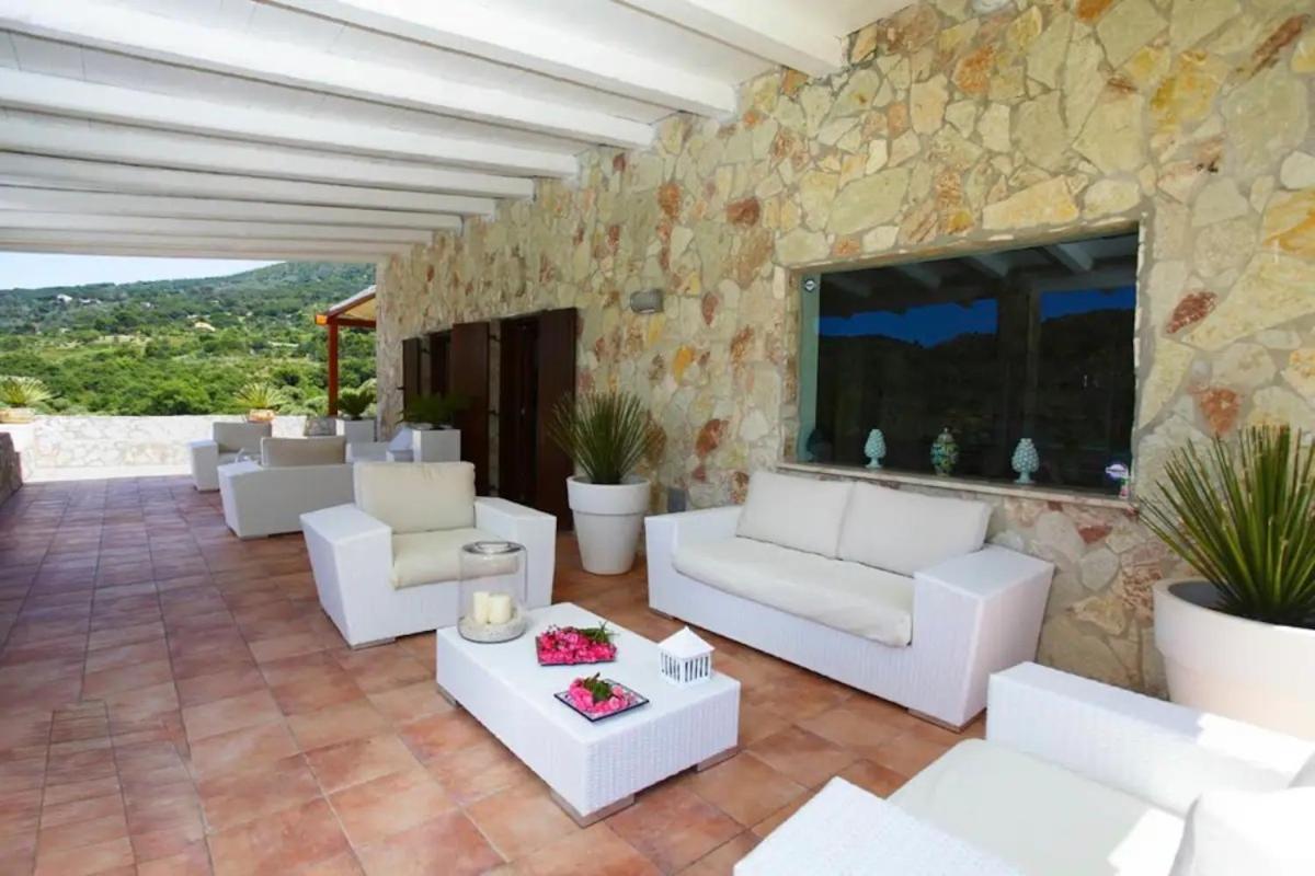 villa costanza