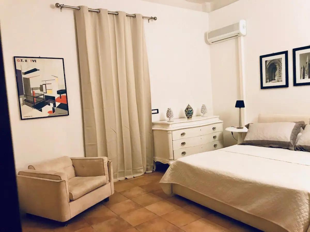 villa costanza