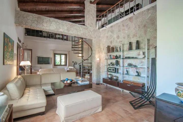 villa costanza